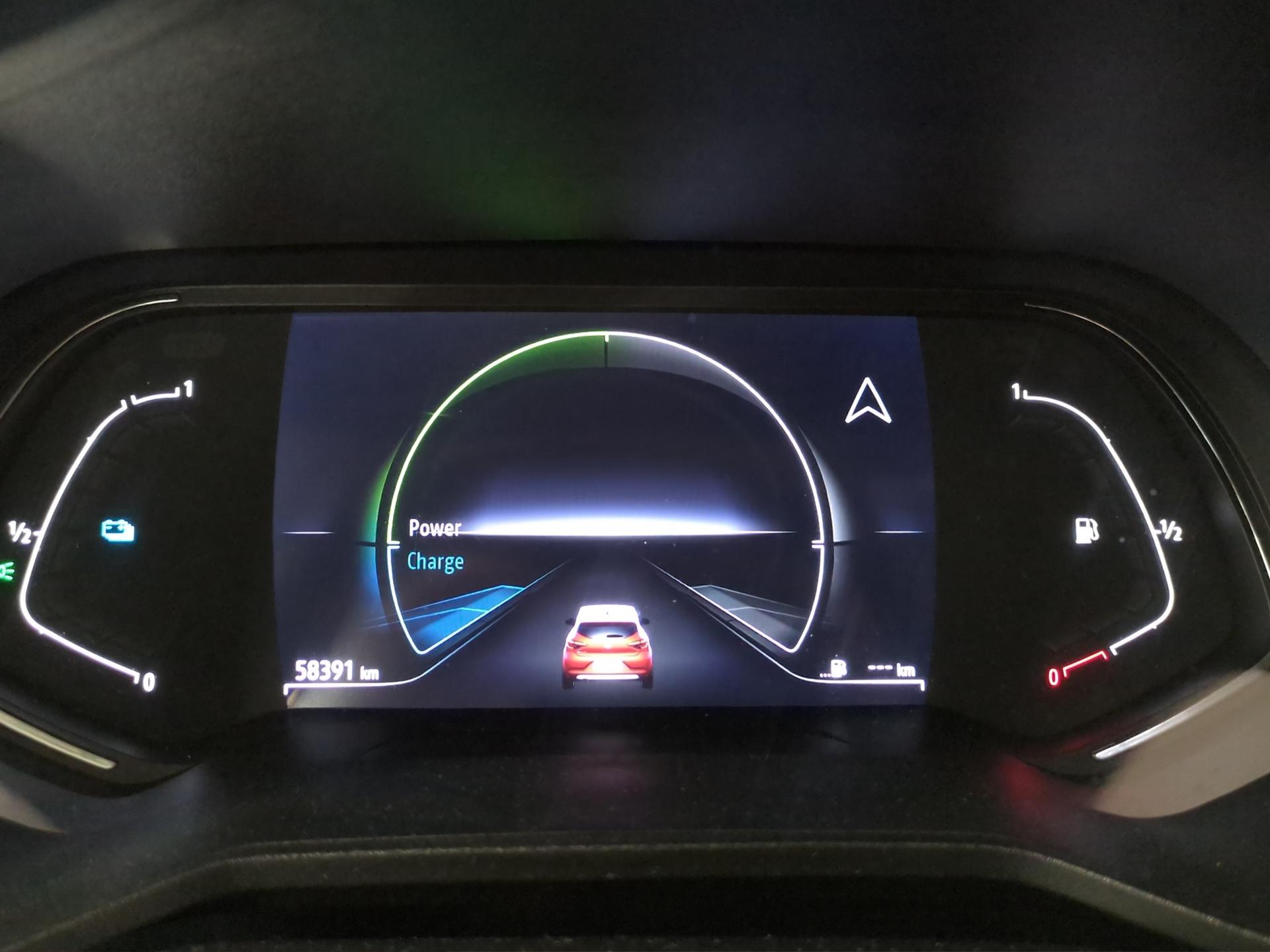 RENAULT Clio 1.6 E-Tech Intens-image-10