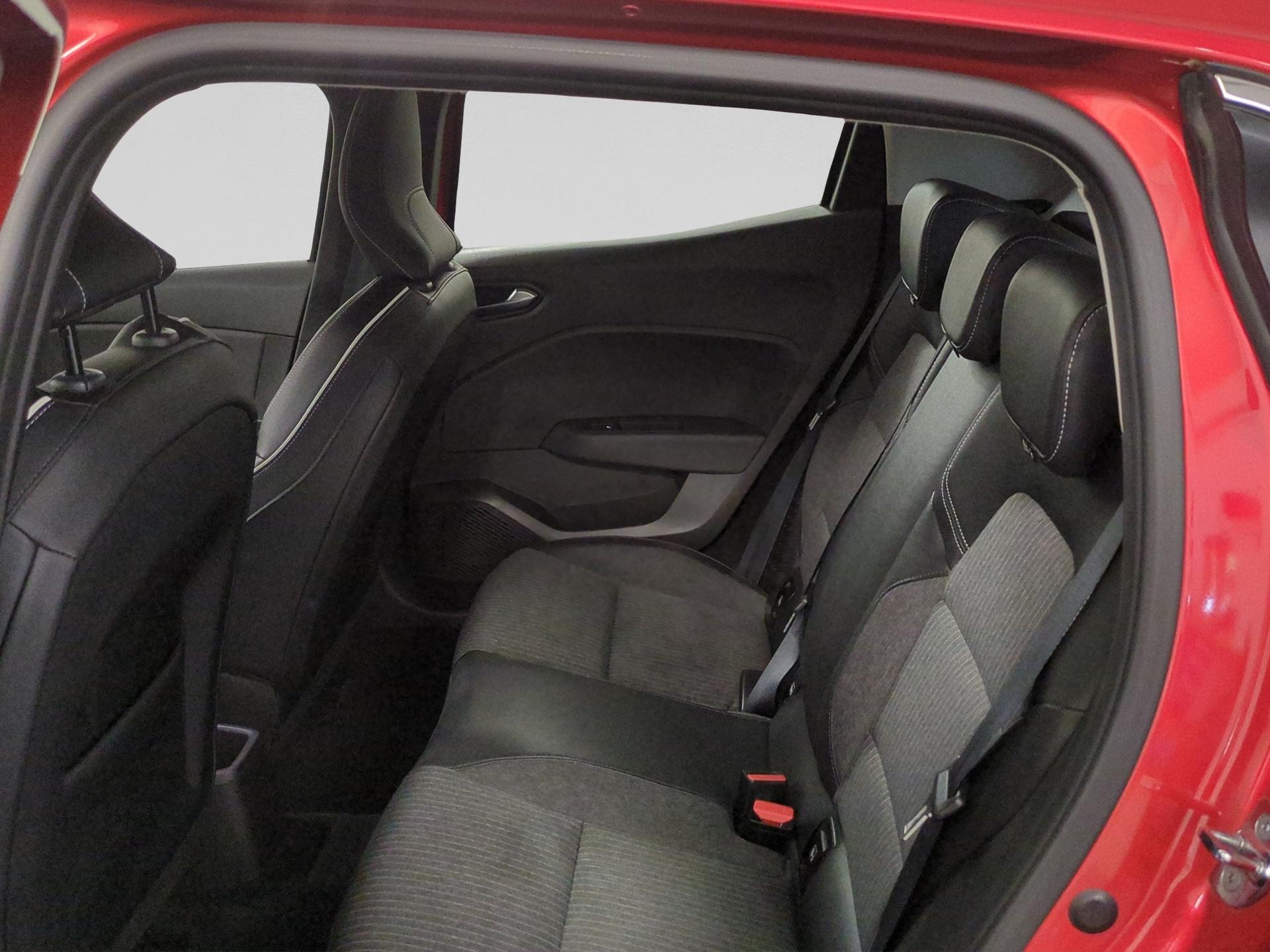 RENAULT Clio 1.6 E-Tech Intens-image-14