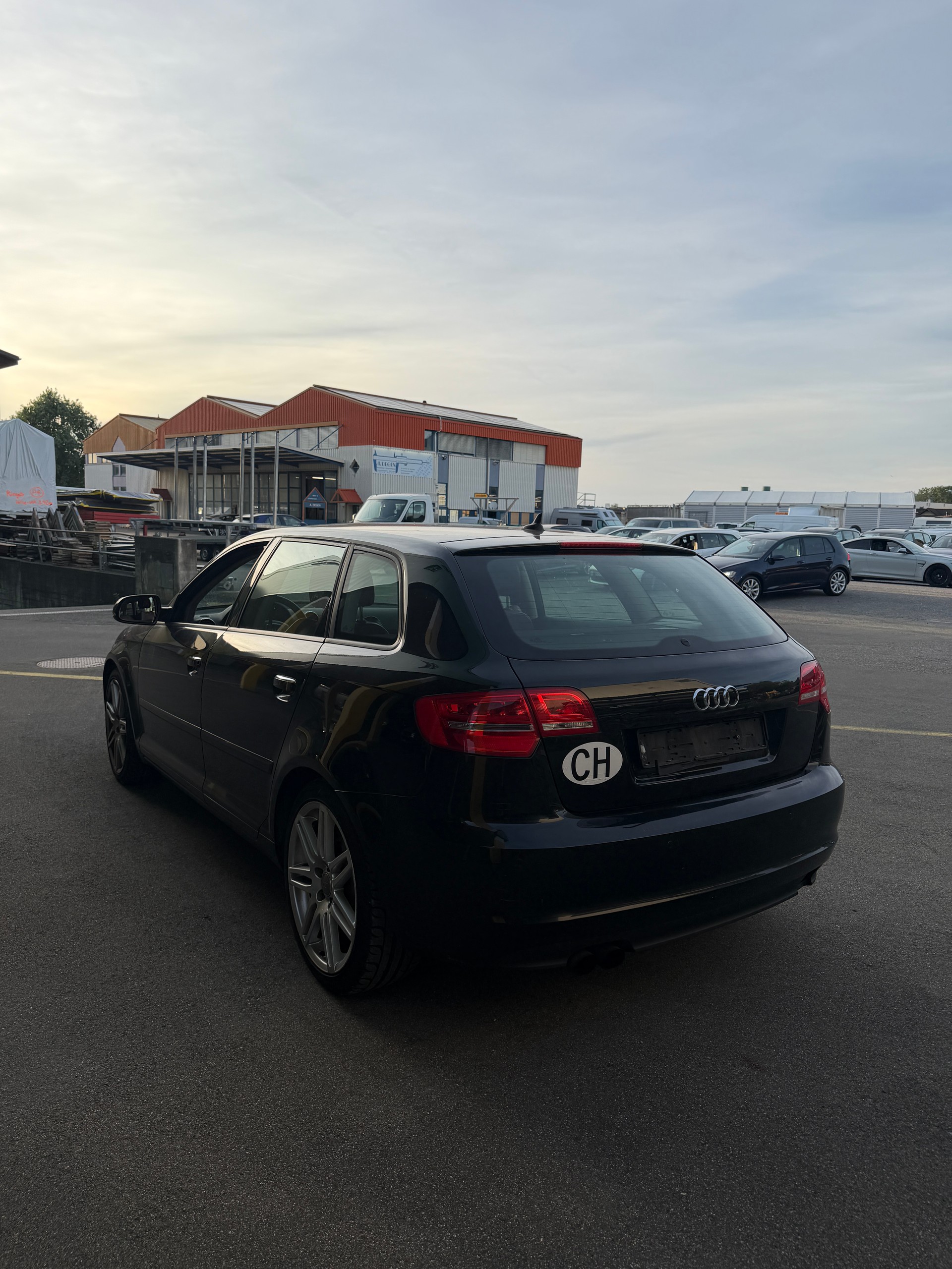 AUDI A3 Sportback 1.8 TFSI Ambition quattro-image-4