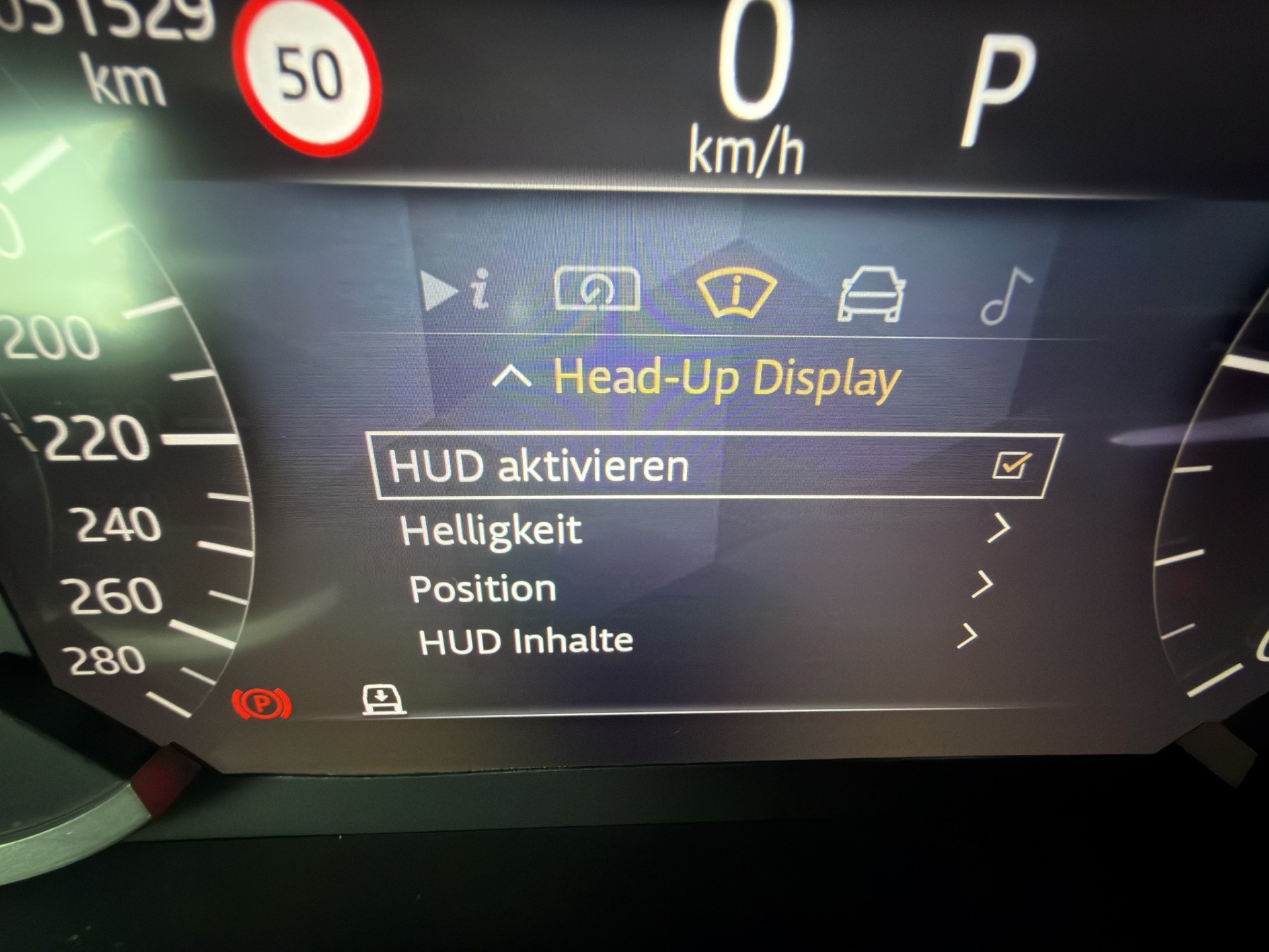 LAND ROVER Range Rover Velar 3.0 D I6 300 S-image-22