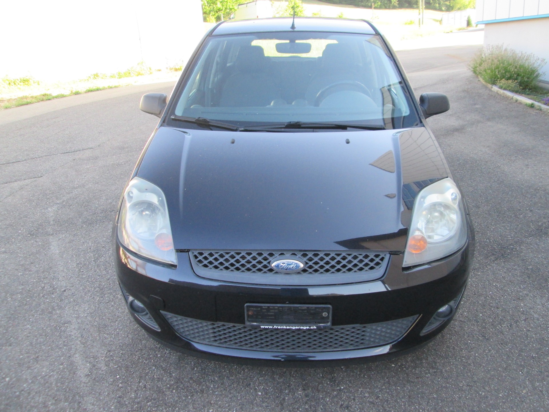 FORD Fiesta 1.4 16V Techno-image-1
