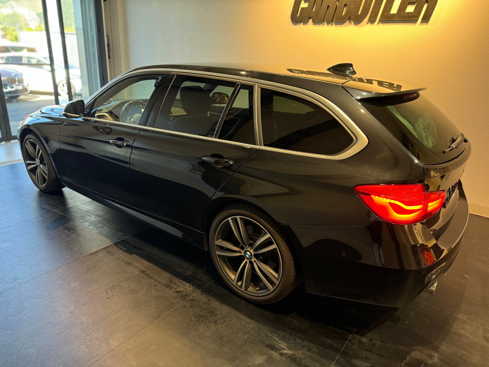 BMW 340i xDrive Touring M Sport đ-image-4