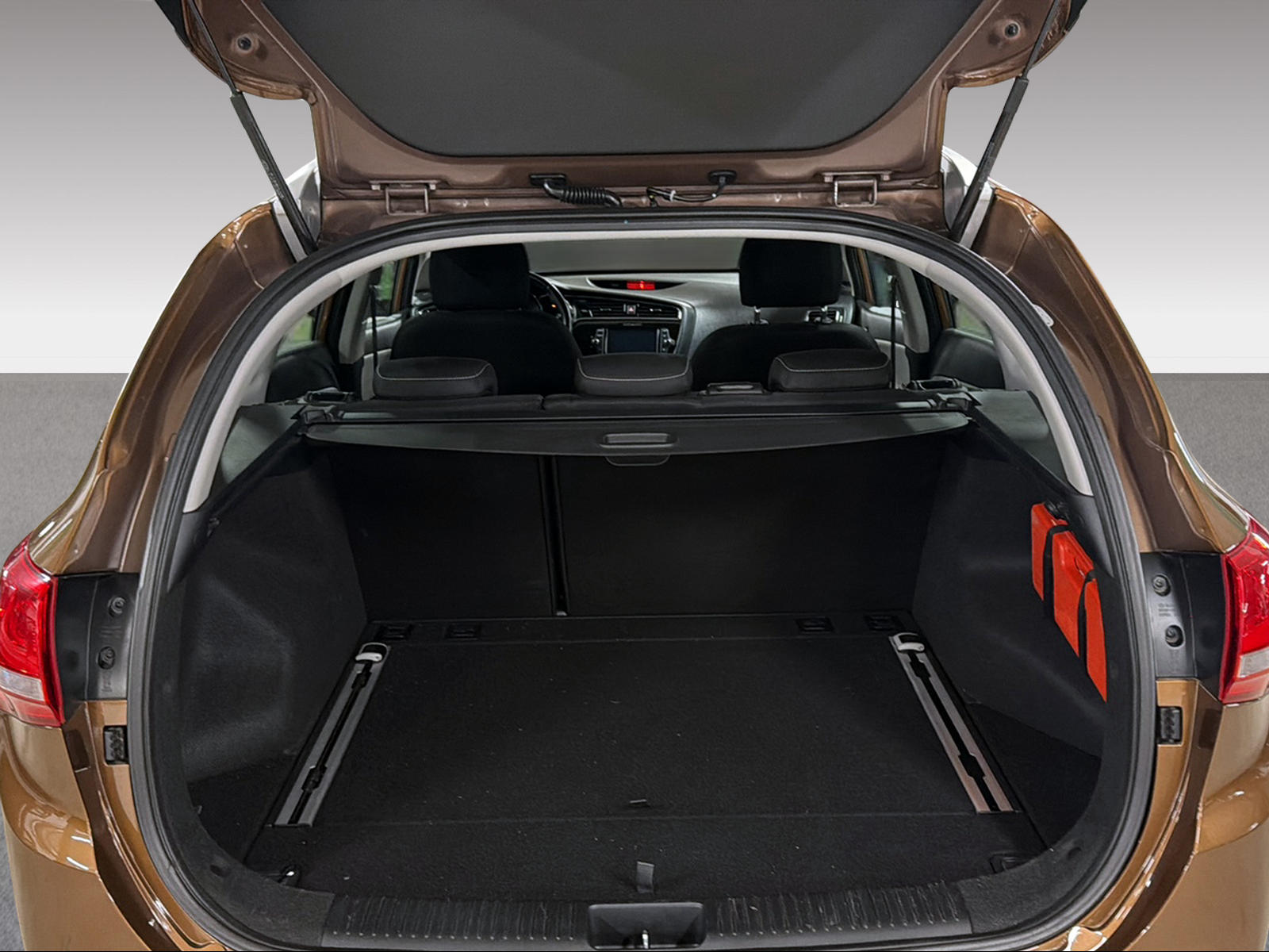 KIA Cee'd Sportswagon 1.6 GDi Style-image-5