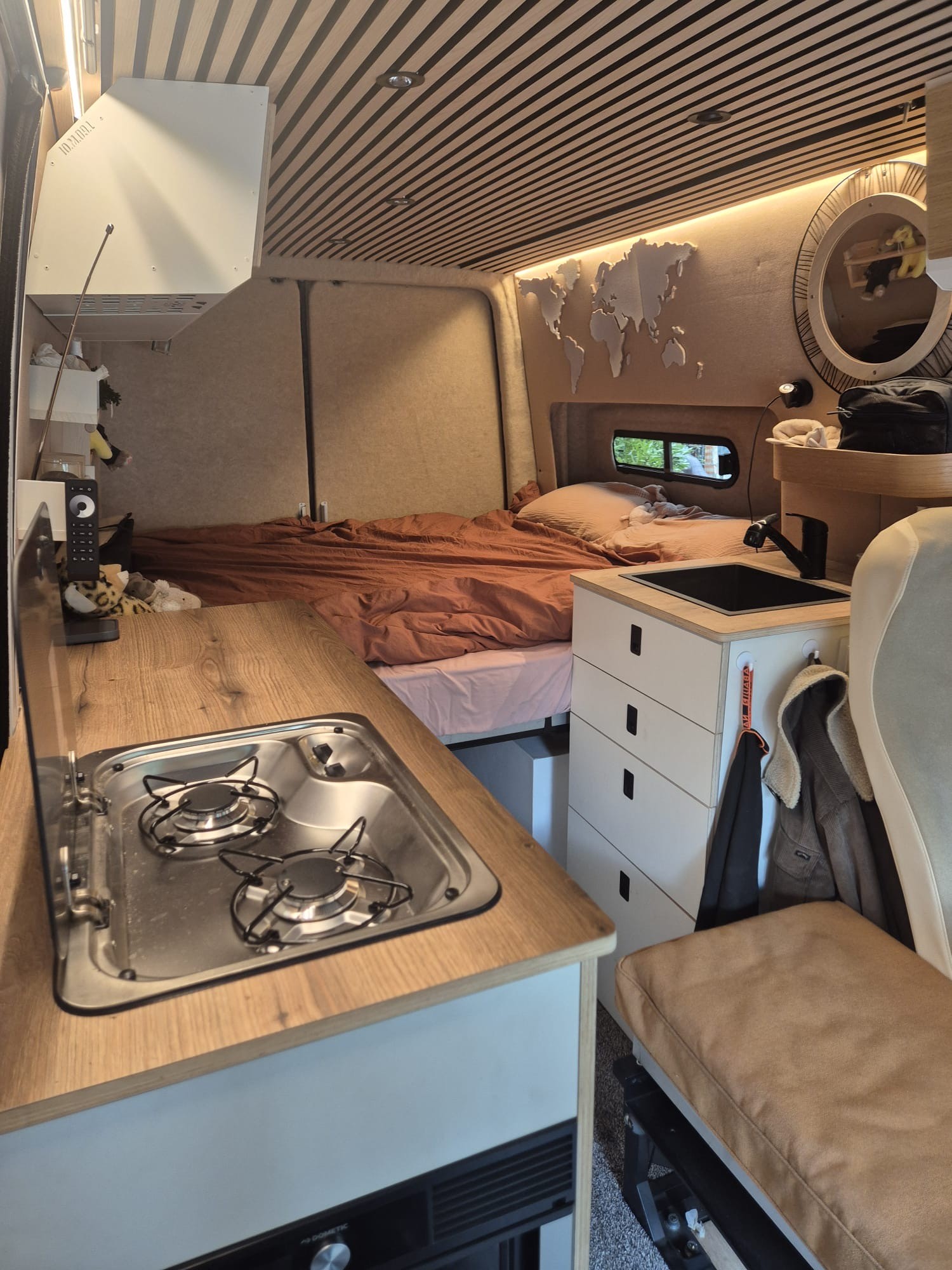 MERCEDES-BENZ Sprinter 319 CDI 4x4-image-4