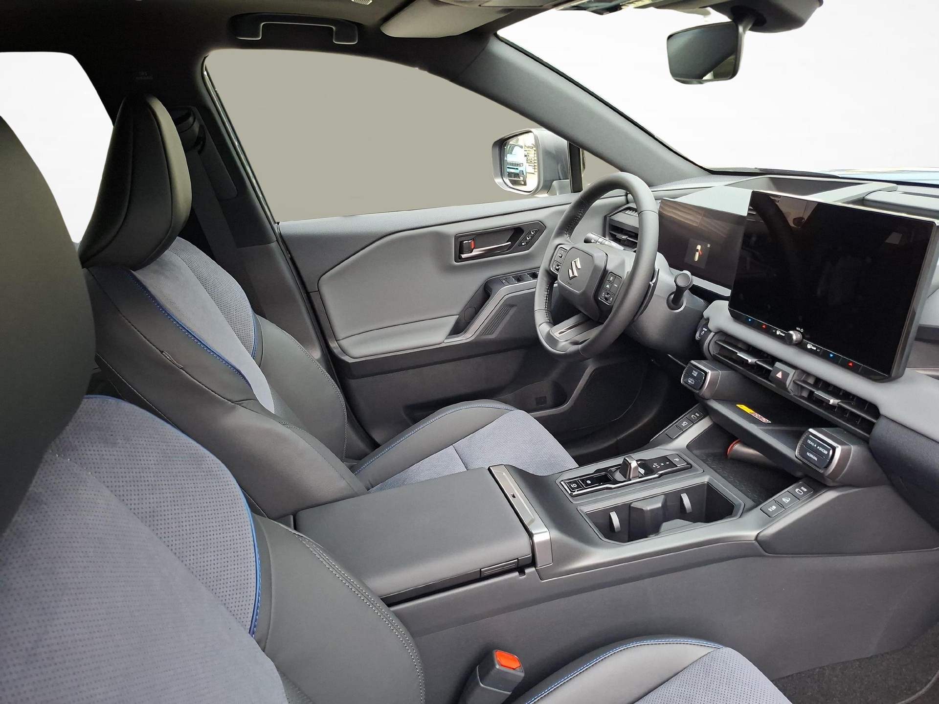 SUZUKI Across 2.5 PHEV Compact Top 4x4-image-9