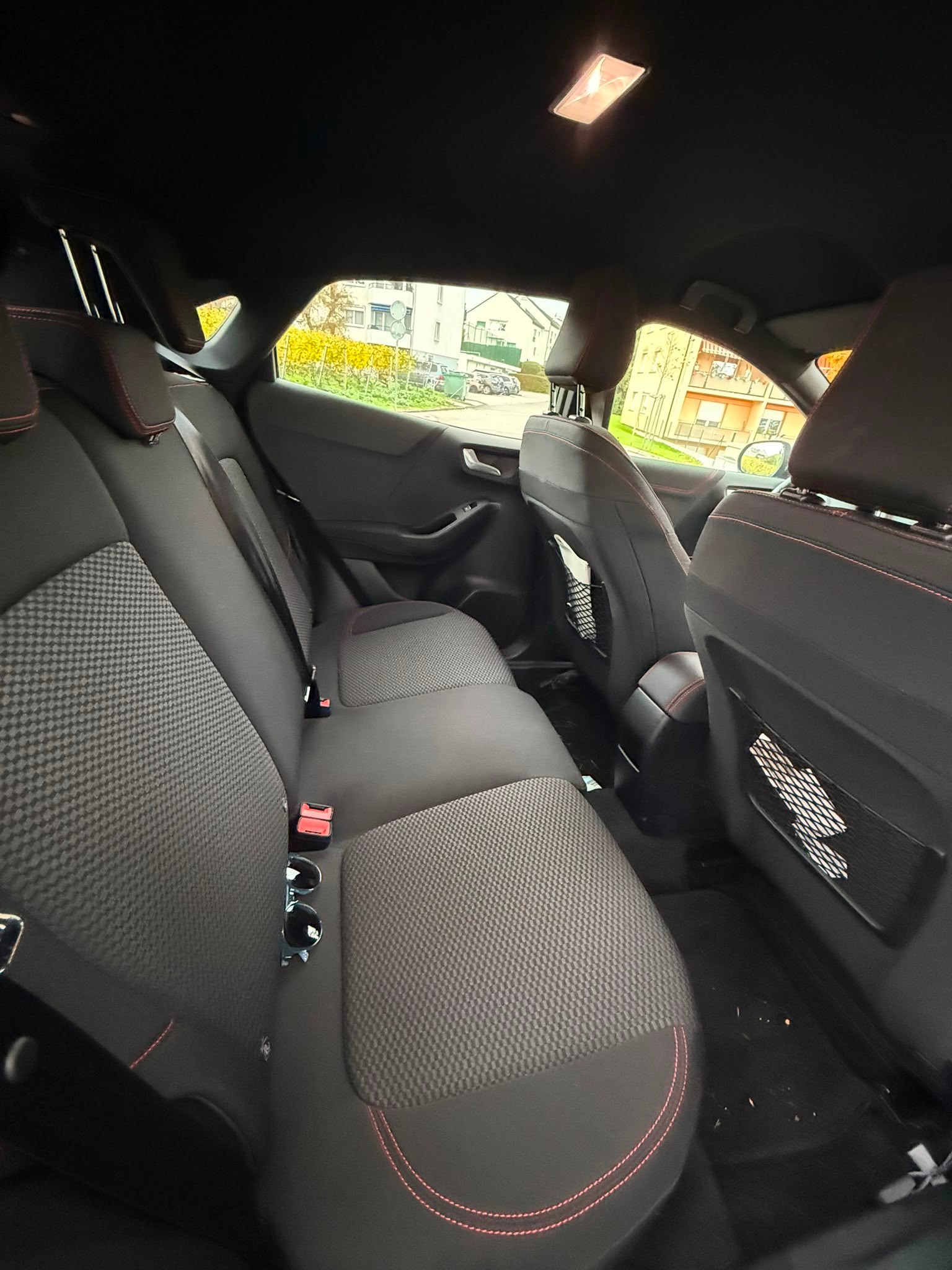 FORD 1.0 EcoB Hybrid 125 ST-Line Design-image-2