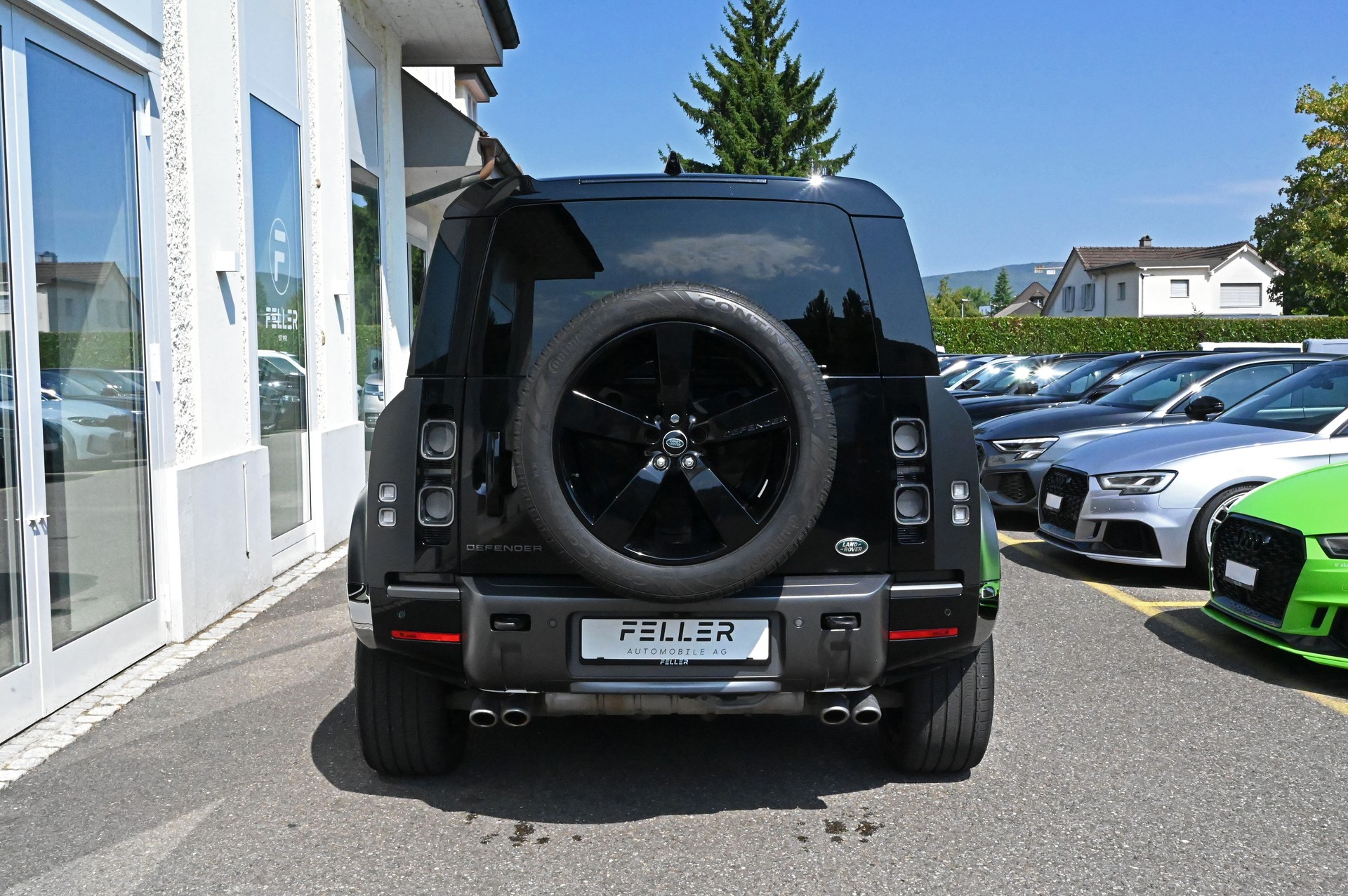 LAND ROVER Defender 110 525 V8 5.0 Carpathian Edition AT8-image-8