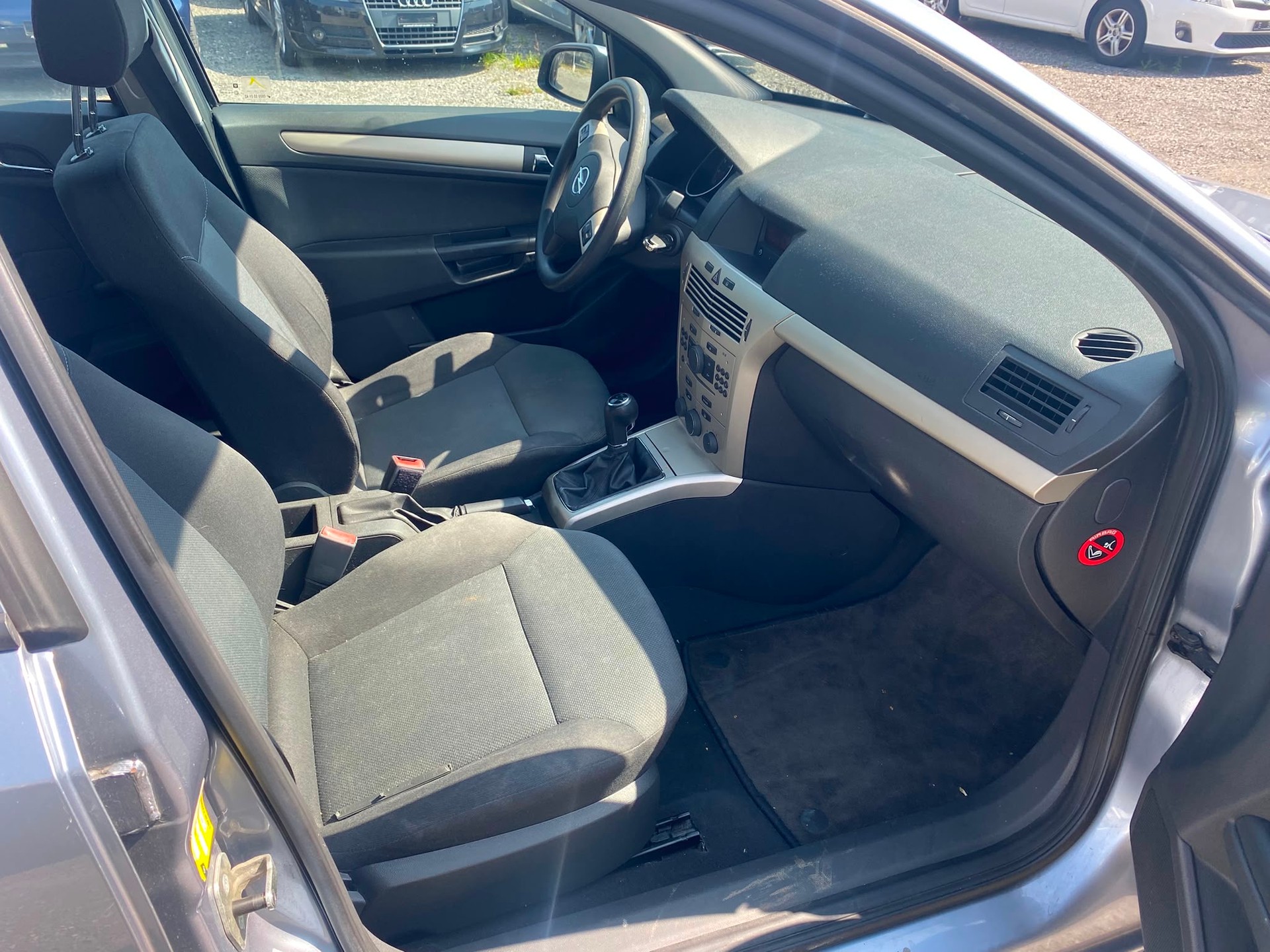 OPEL Astra 1.6i 16V Enjoy-image-9