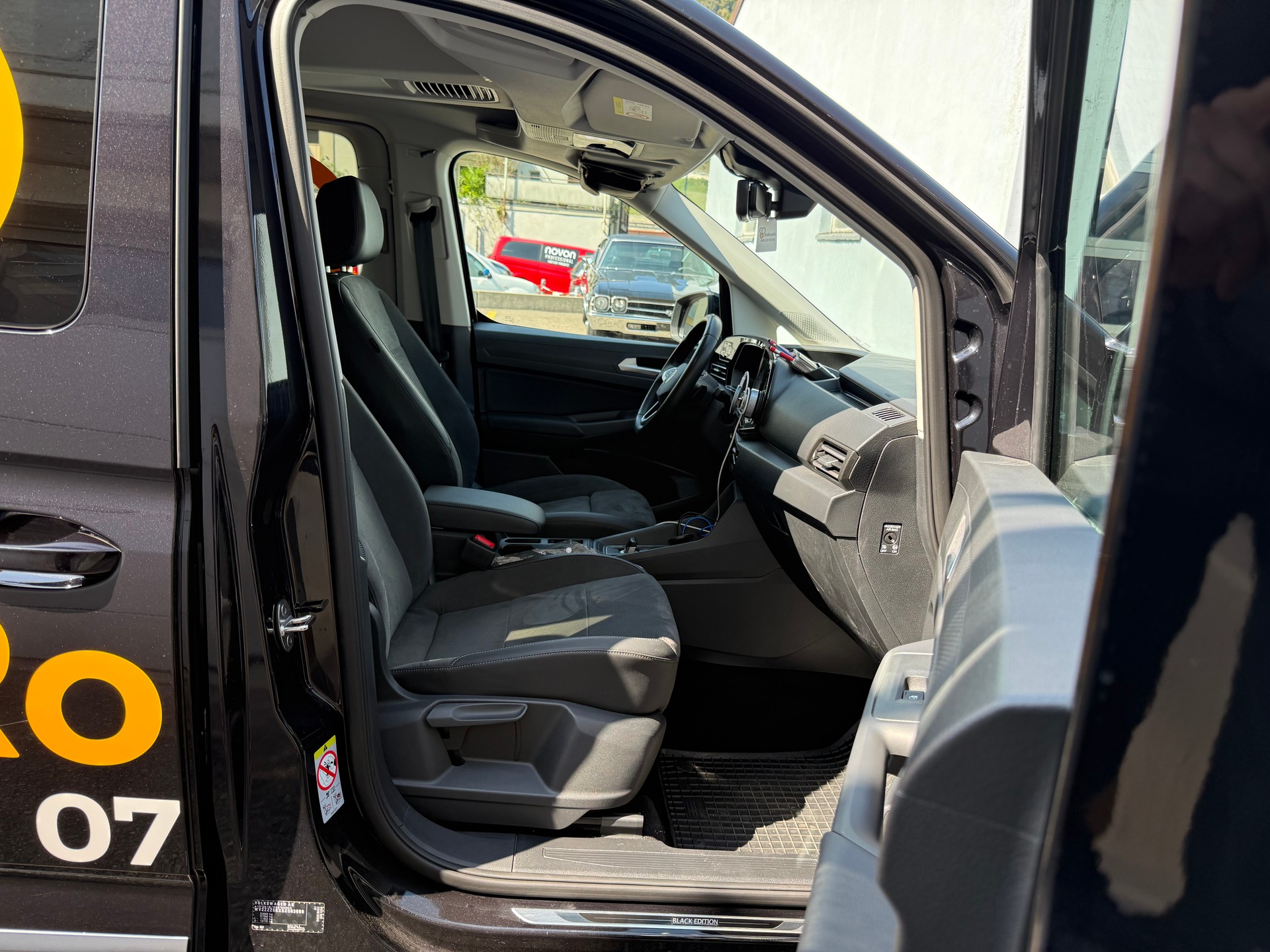 VW Caddy Maxi 1.5 TSI Style DSG *5+1 Plätzer*-image-12