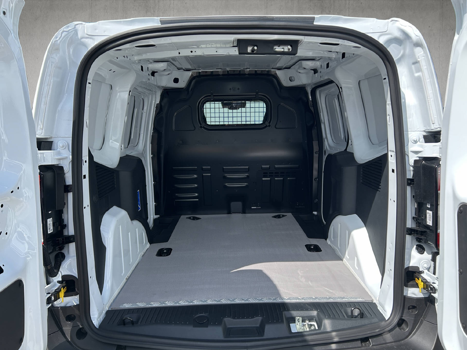 FORD Transit Courier Van 1.0 EcoBoost Trend-image-20