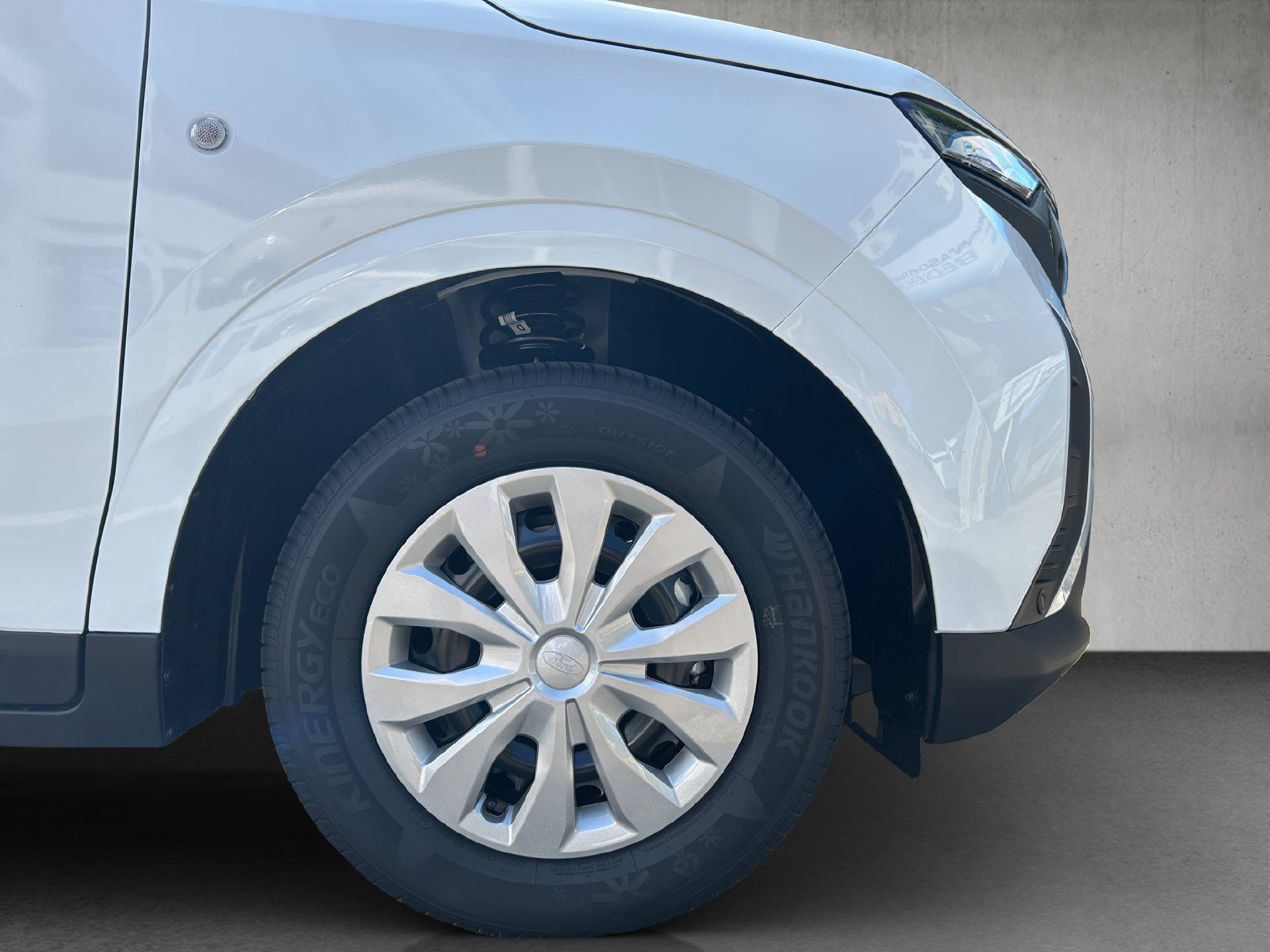 FORD Transit Courier Van 1.0 EcoBoost Trend-image-24