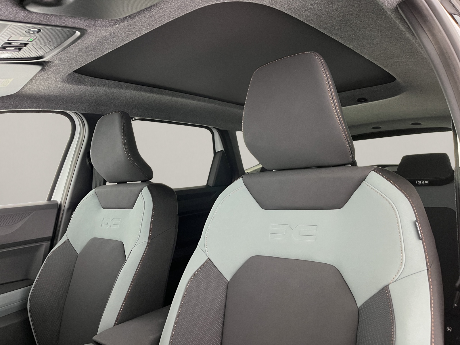 DACIA Bigster 1.2 Hybrid Extreme 4WD-image-14
