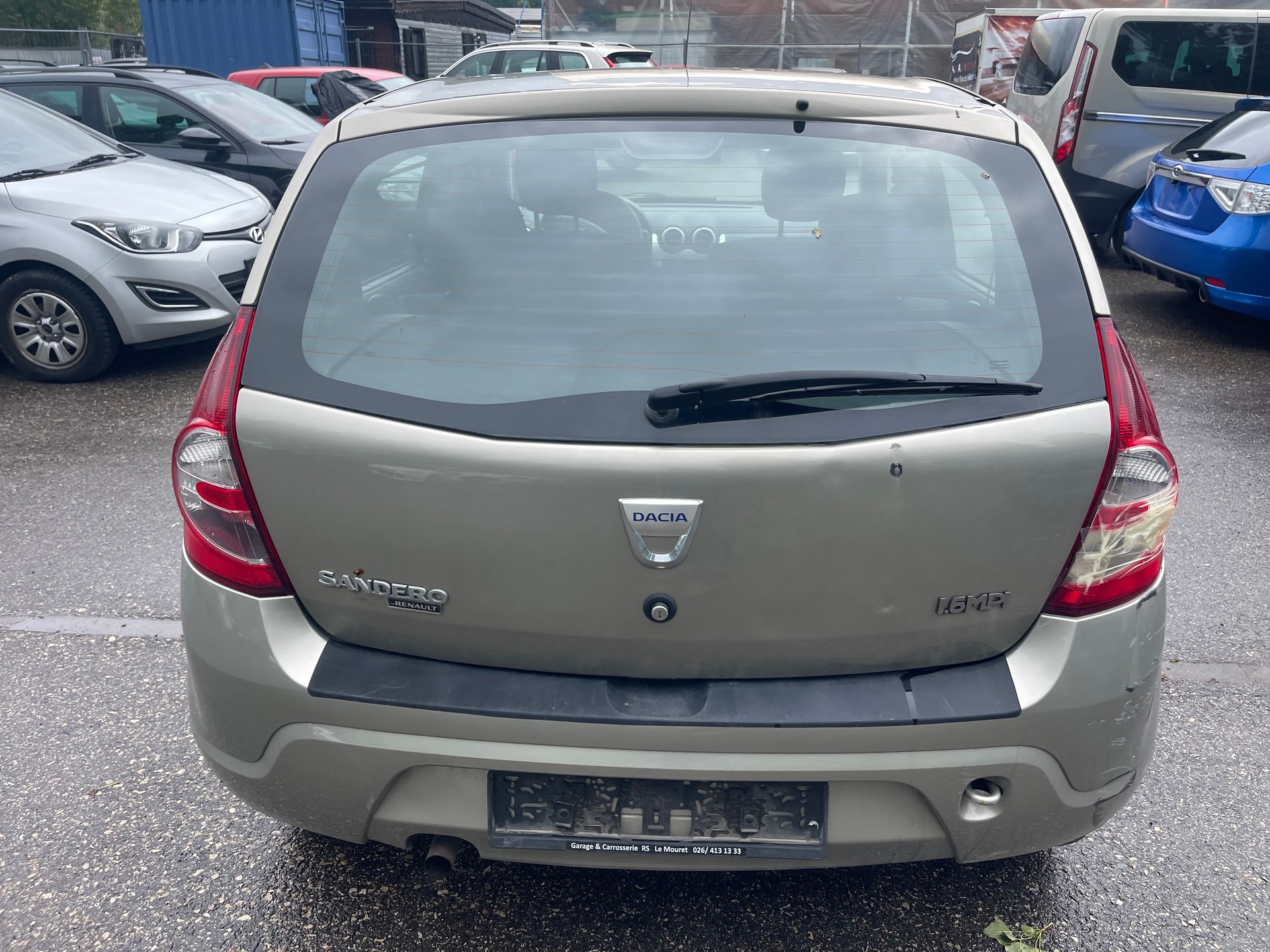 DACIA Sandero 1.6 Lauréate-image-4