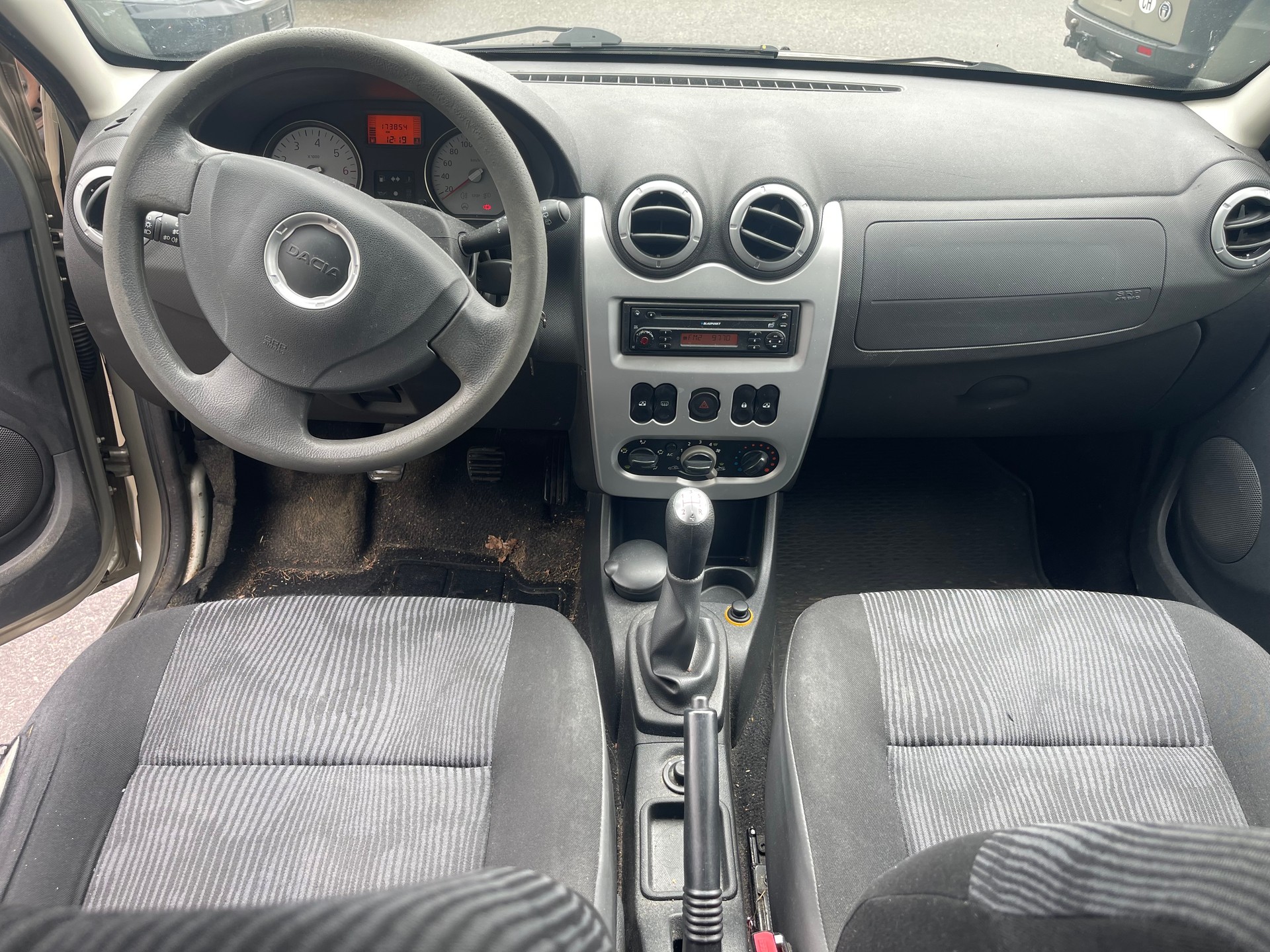DACIA Sandero 1.6 Lauréate-image-7