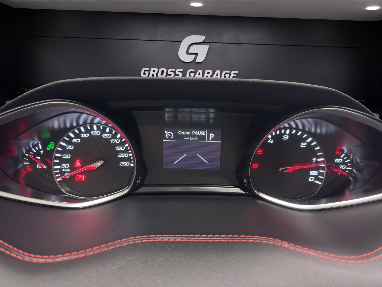 PEUGEOT 308 2.0 BlueHDI GT-image-13
