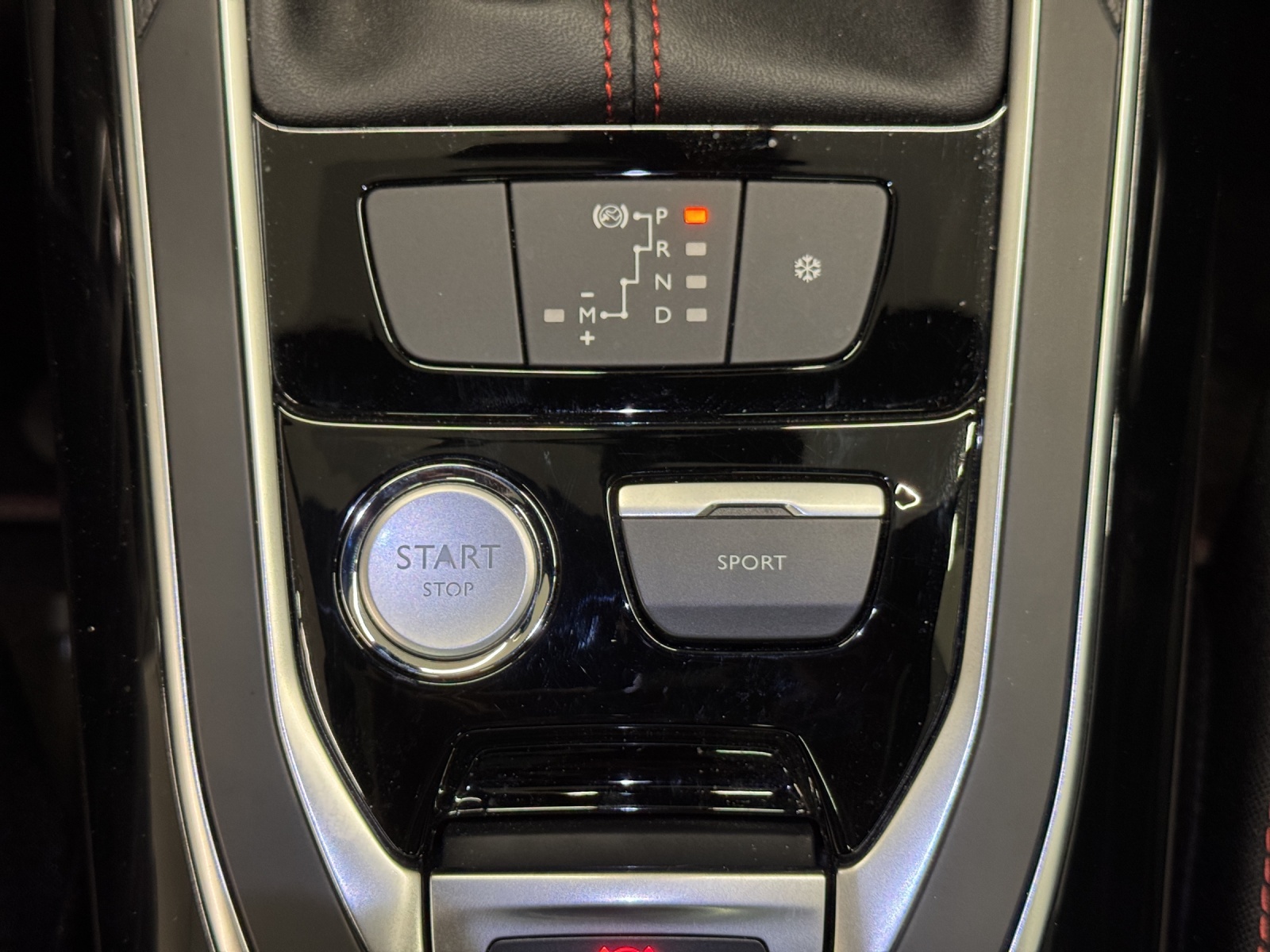 PEUGEOT 308 2.0 BlueHDI GT-image-11