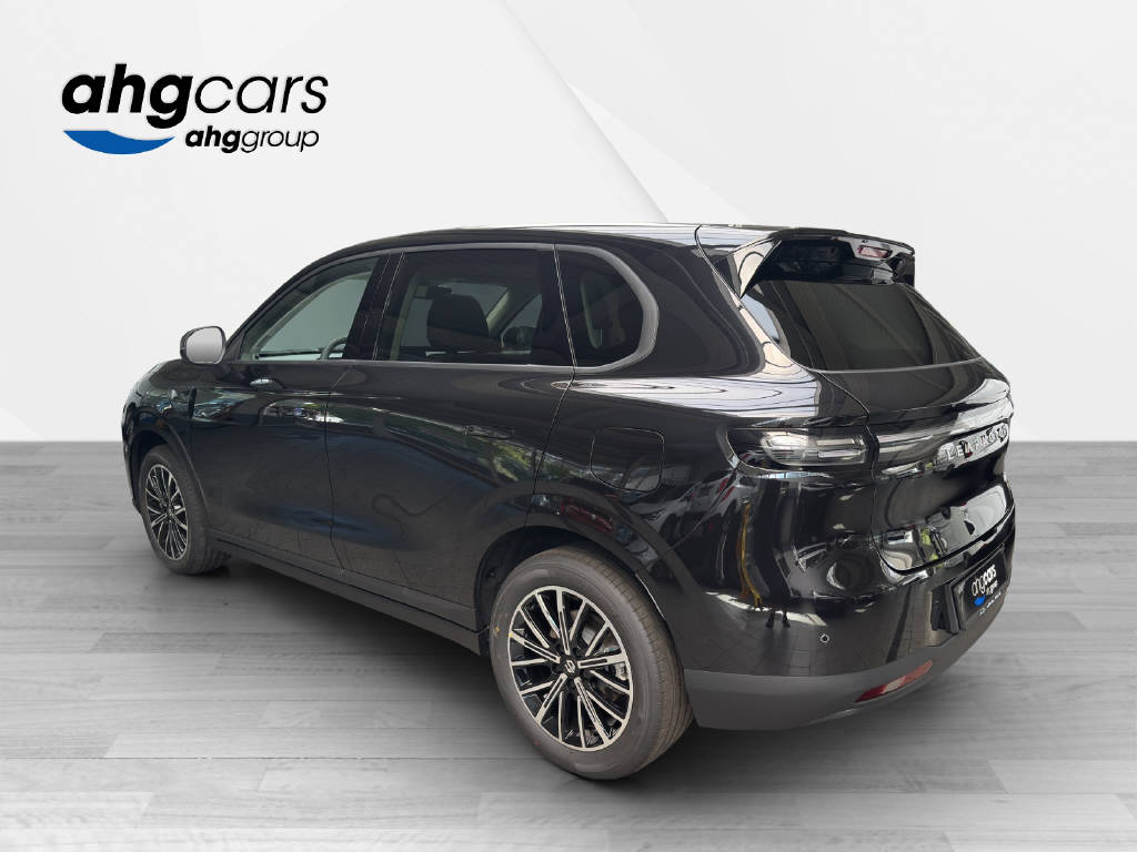 LEAPMOTOR B10 1.5 Hybrid EV-image-2