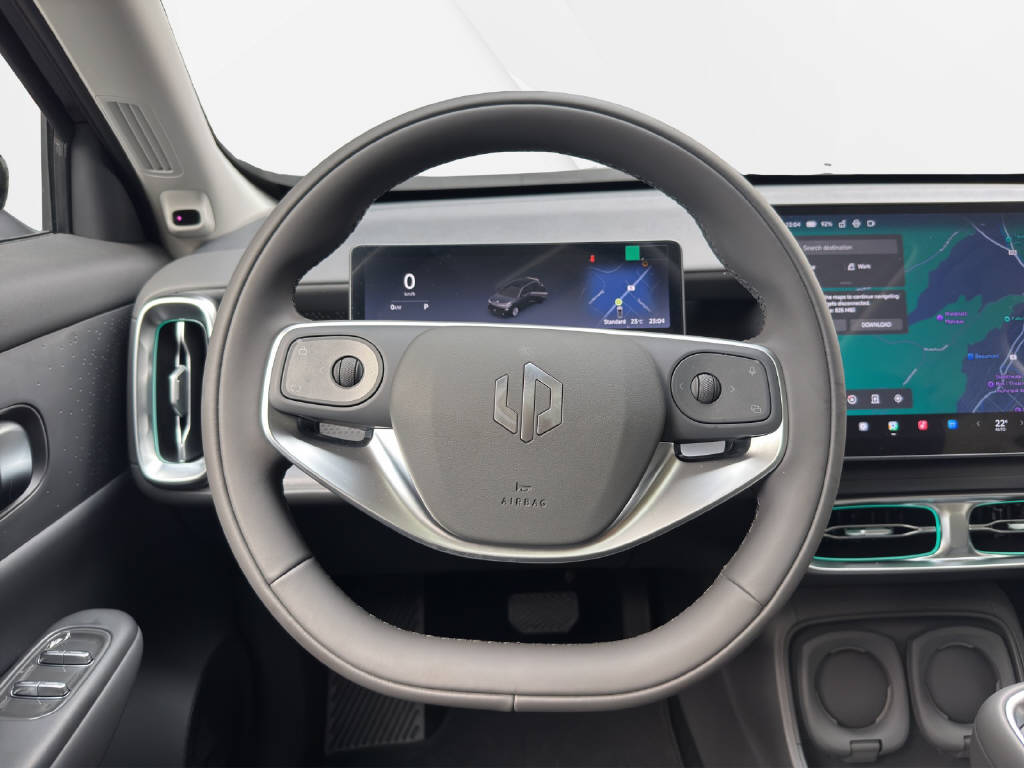 LEAPMOTOR B10 1.5 Hybrid EV-image-5
