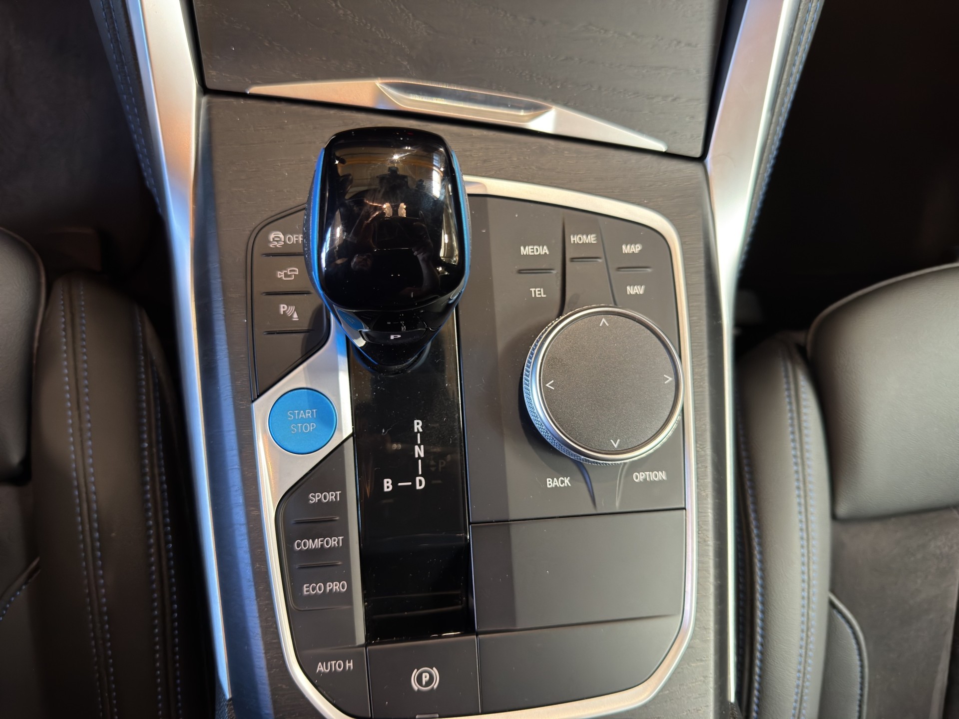 BMW i4 M50-image-10
