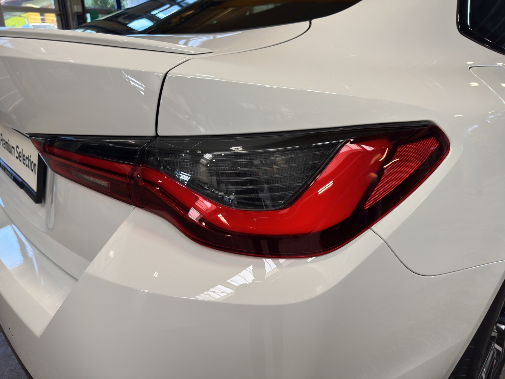BMW i4 M50-image-7