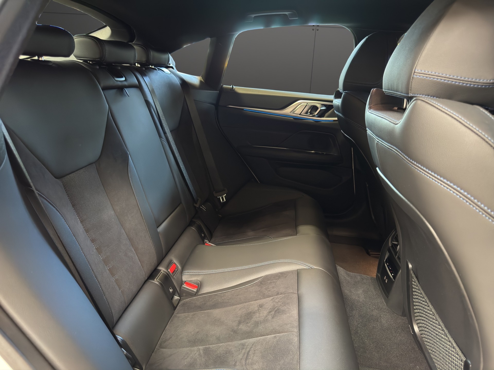 BMW i4 M50-image-17