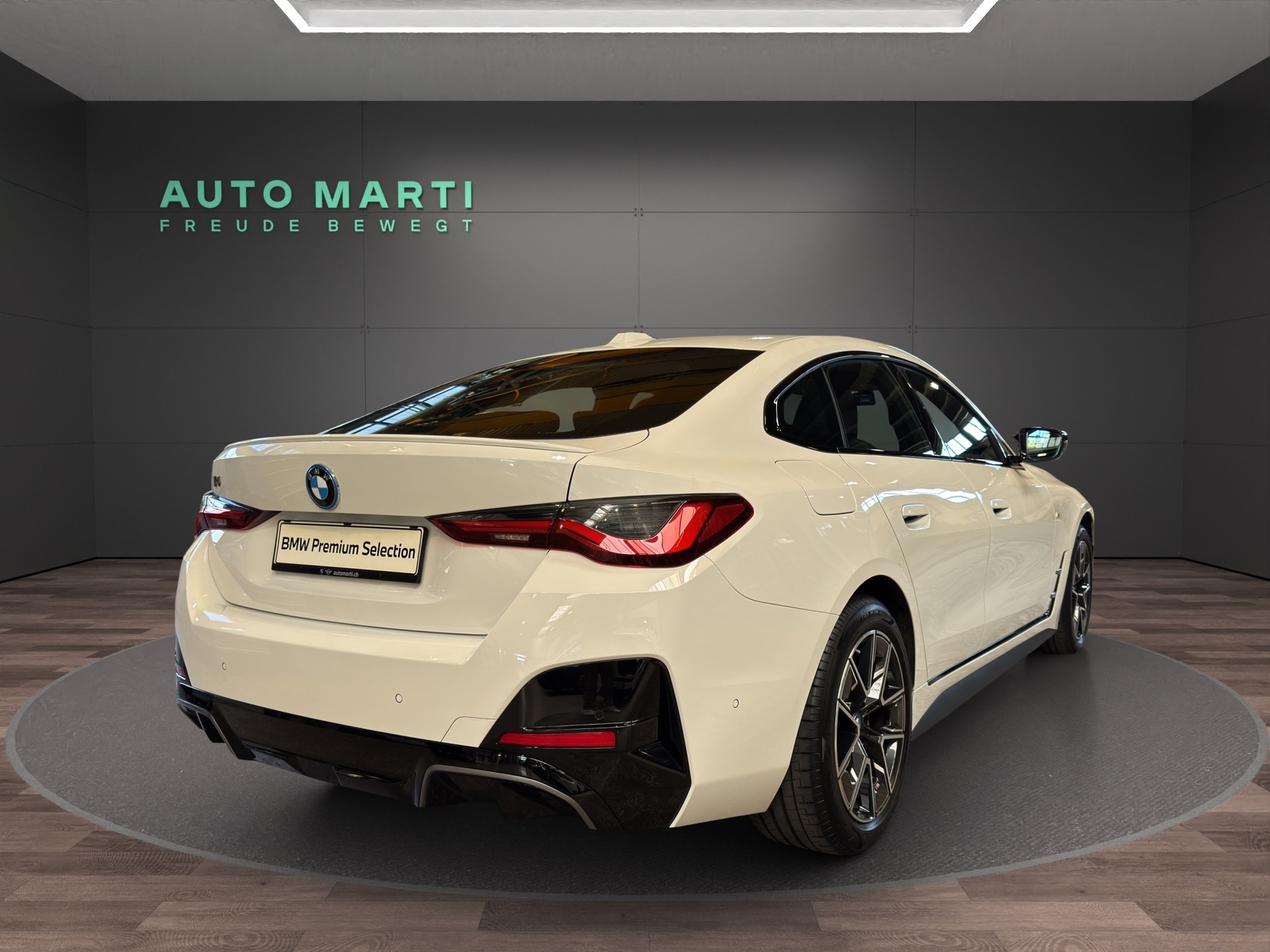 BMW i4 M50-image-4