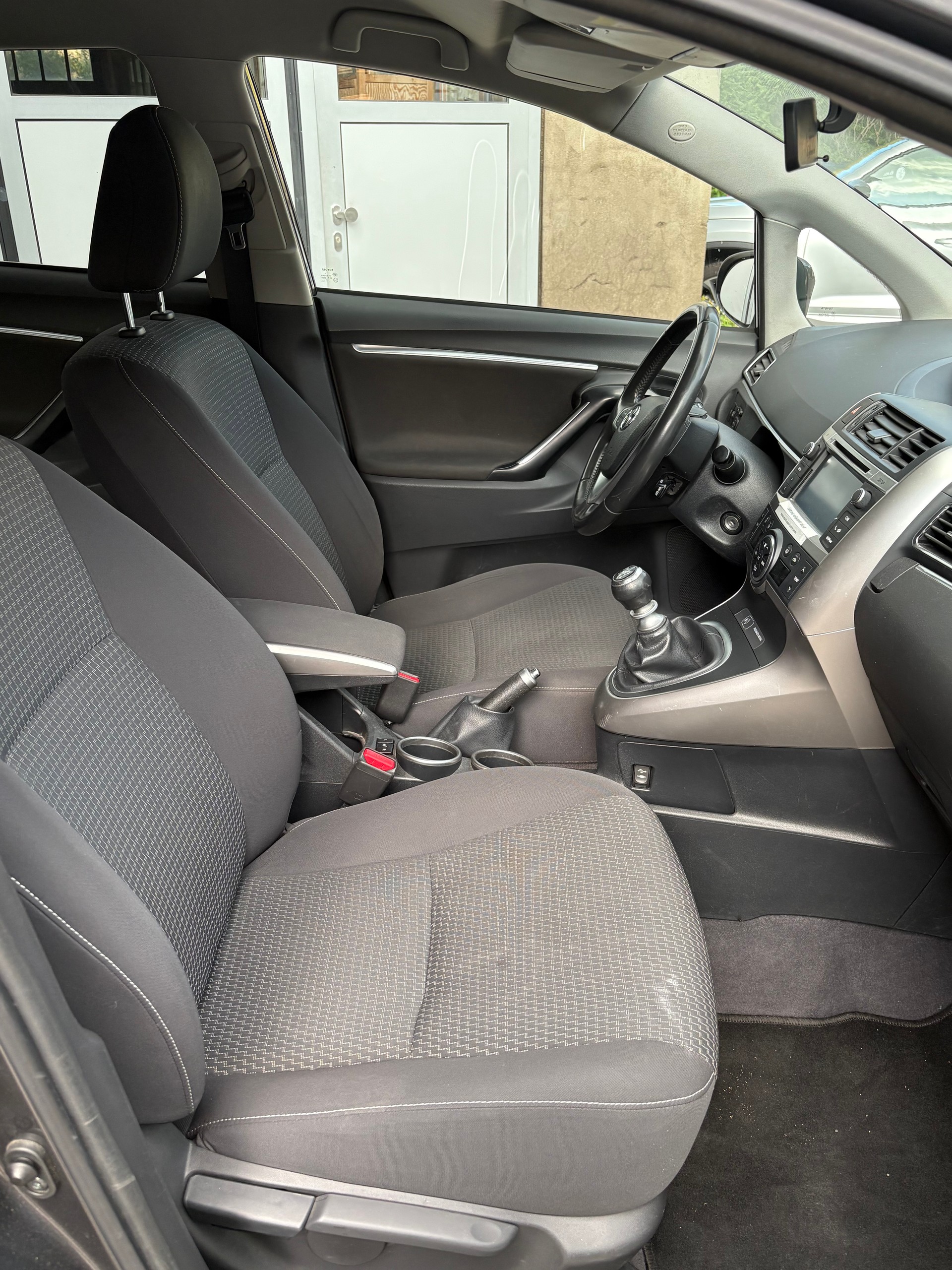 TOYOTA Verso 1.6 D-4D Trend-image-7