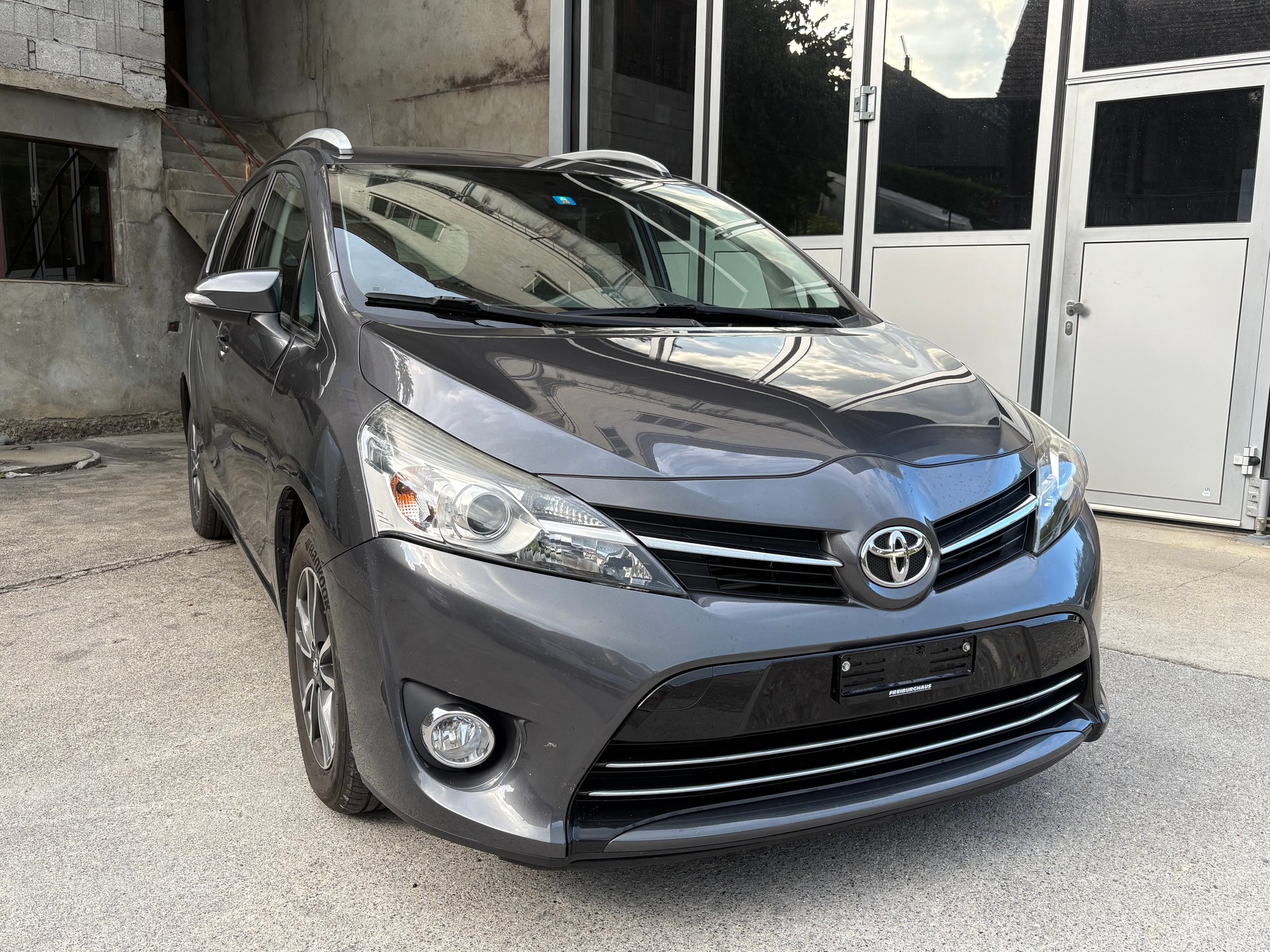 TOYOTA Verso 1.6 D-4D Trend