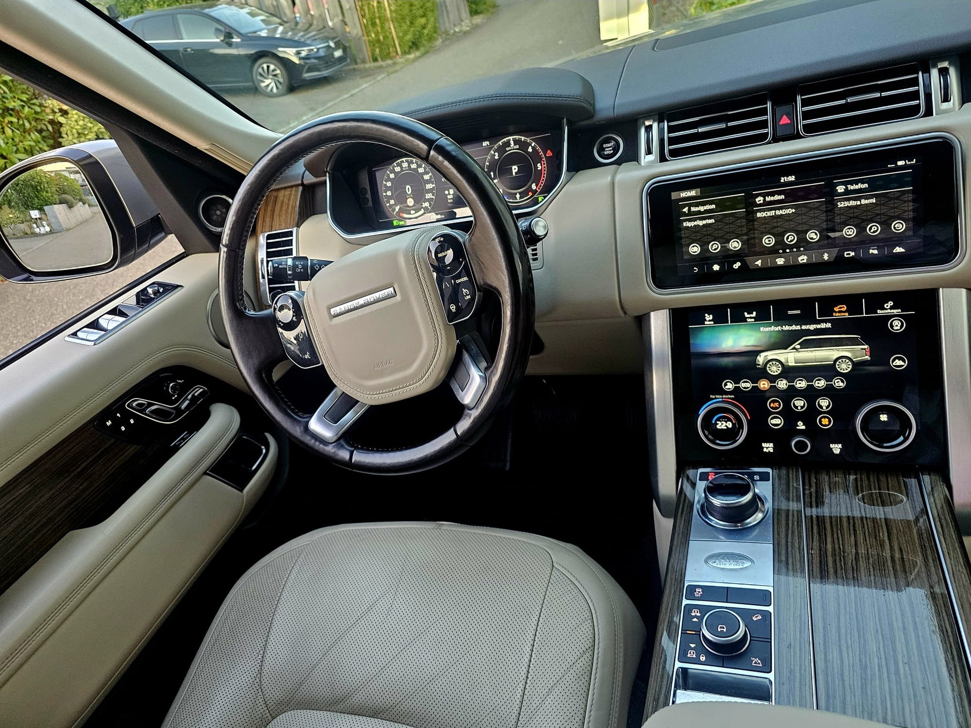 LAND ROVER Facelift! 4.4 SDV8 Vogue-image-2