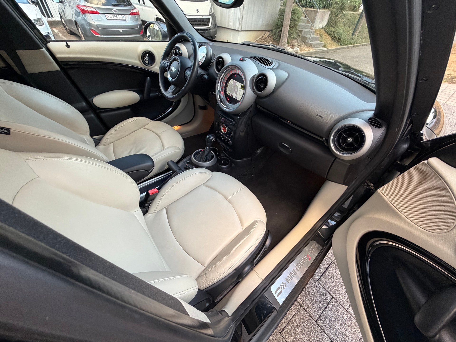 MINI Countryman Cooper S ALL4 Steptronic-image-9