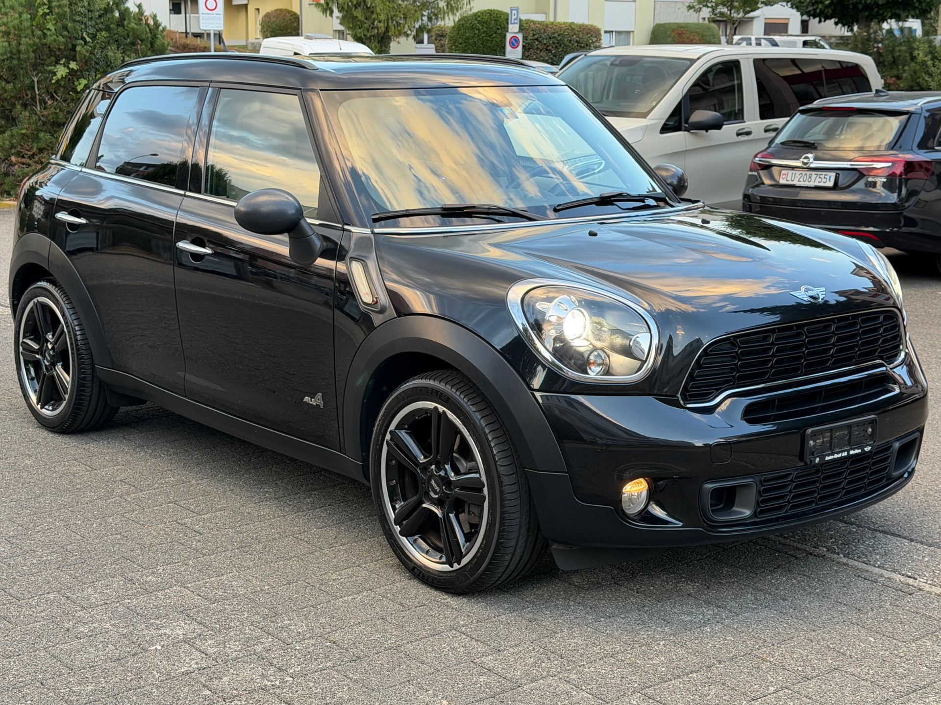 MINI Countryman Cooper S ALL4 Steptronic-image-6