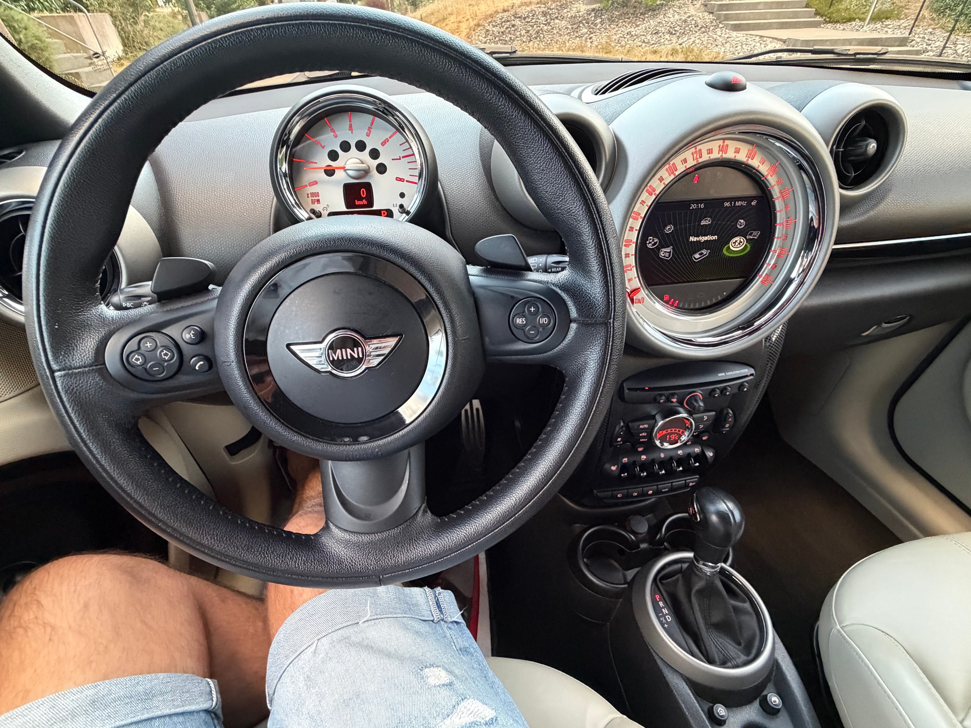 MINI Countryman Cooper S ALL4 Steptronic-image-11