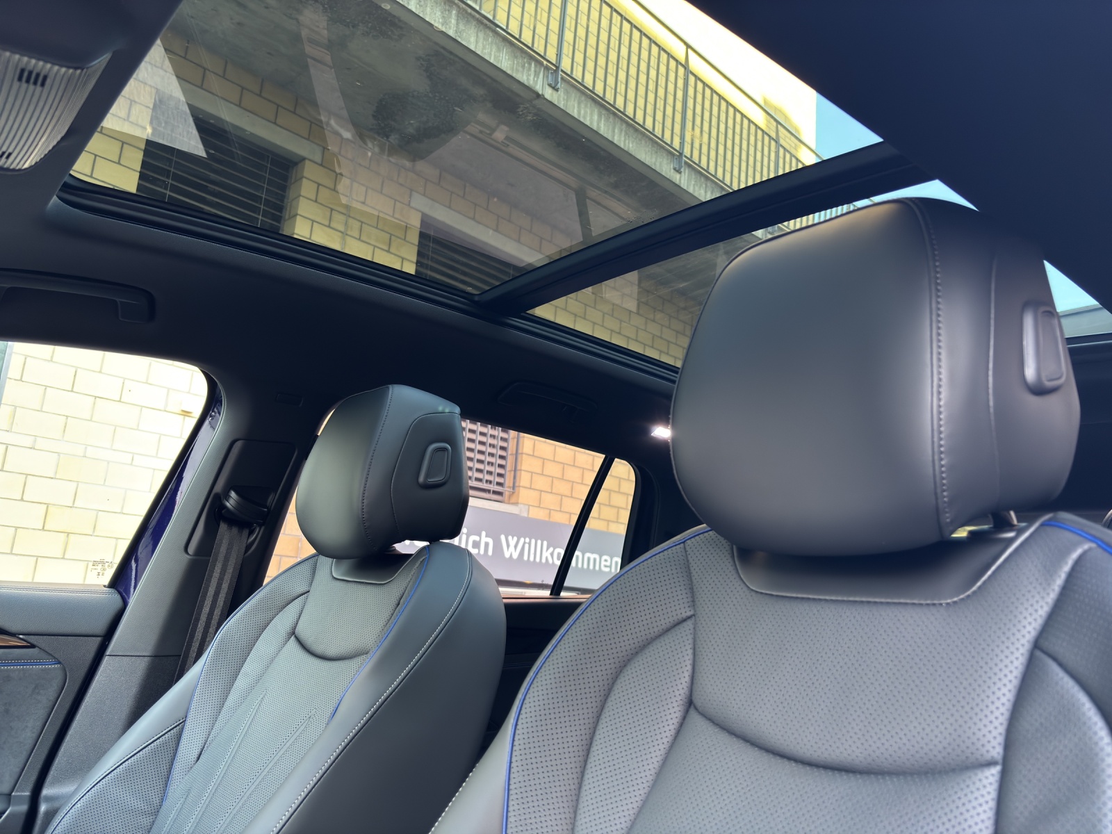 VW Tayron 2.0 TSI R-Line Plus DSG 4Motion-image-11