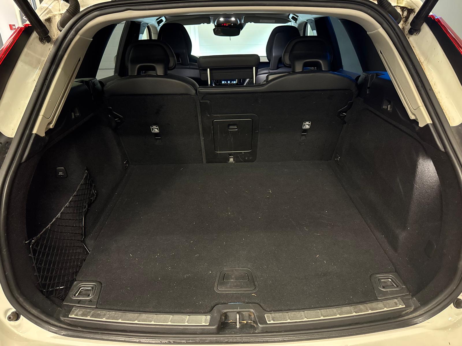 VOLVO XC60 D4 AWD Momentum Geartronic-image-22