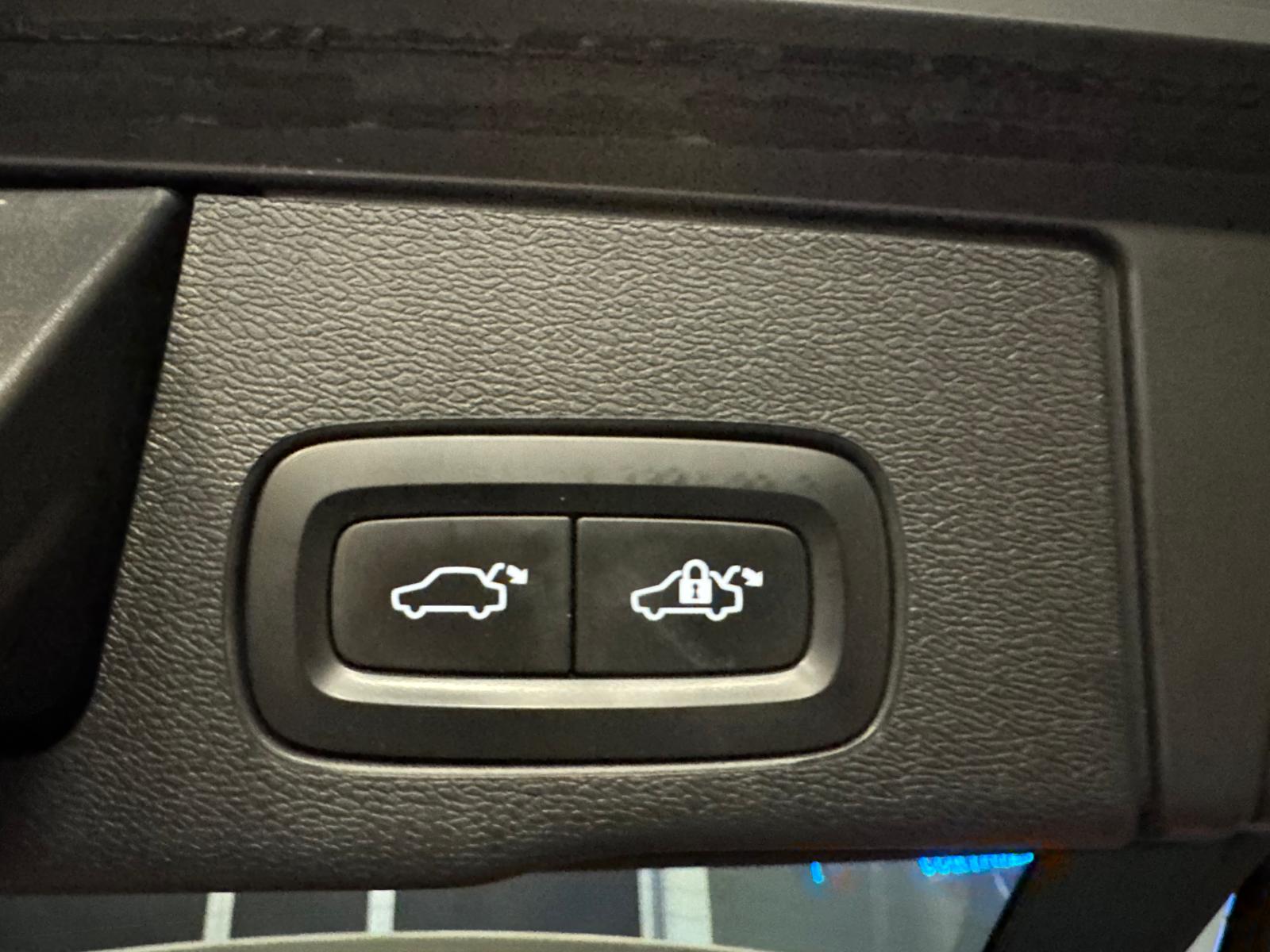 VOLVO XC60 D4 AWD Momentum Geartronic-image-23