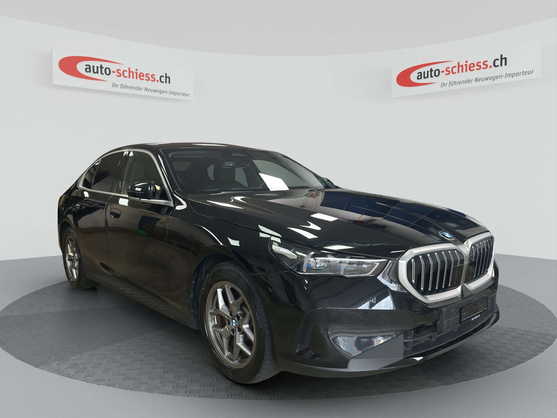 BMW 520i Steptronic-image-0