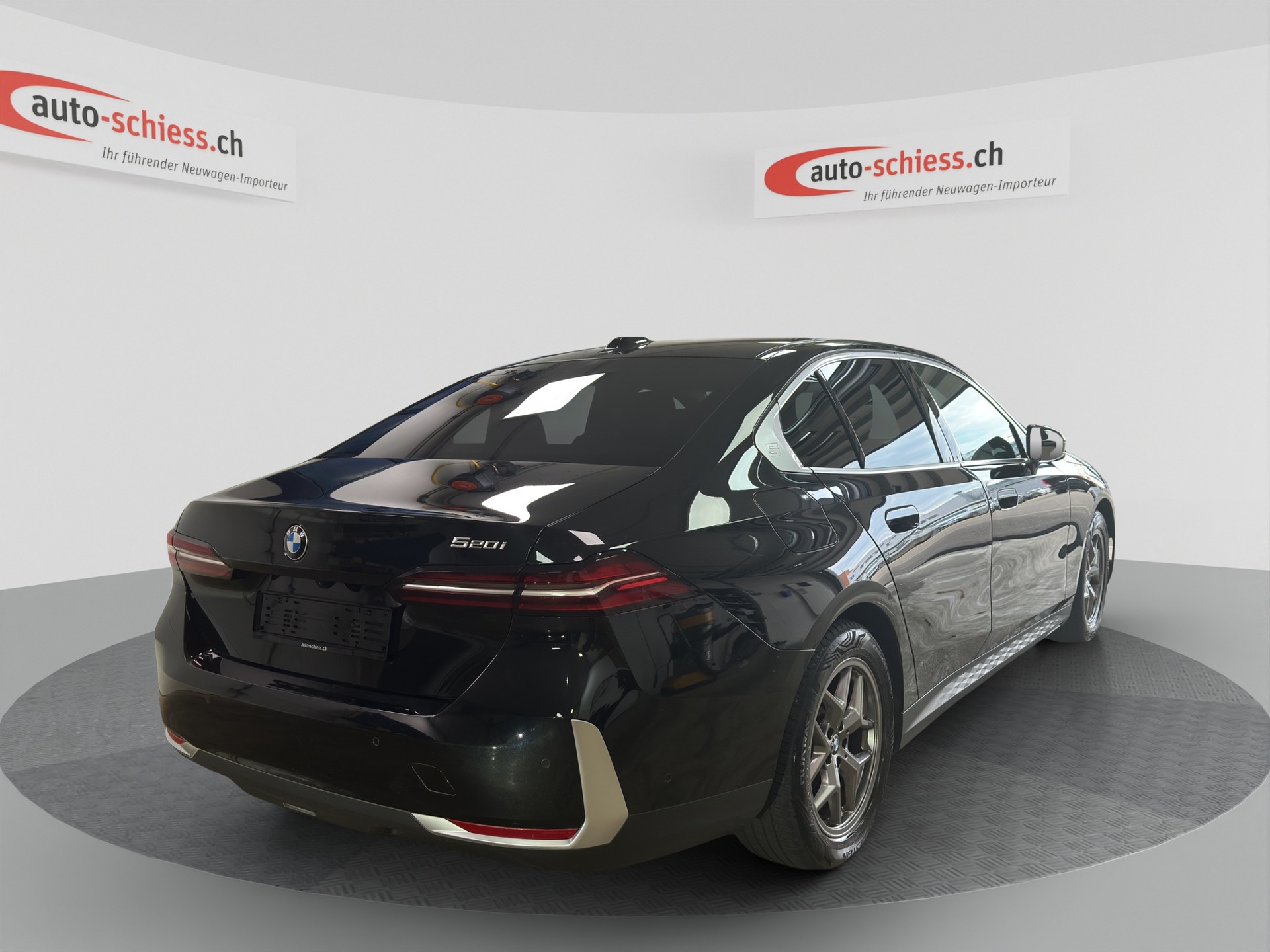 BMW 520i Steptronic-image-4