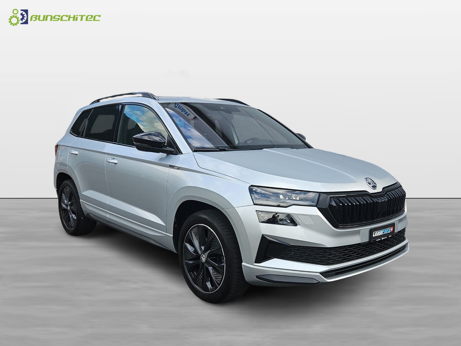 SKODA Karoq 2.0 TDI SportLine 4x4 DSG-image-6