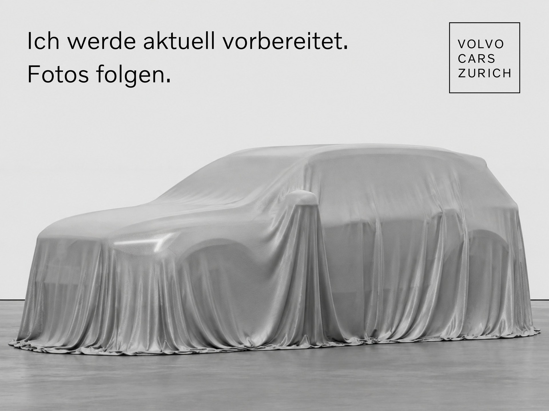 VOLVO XC40 2.0 B3 MH Plus Dark-image-0