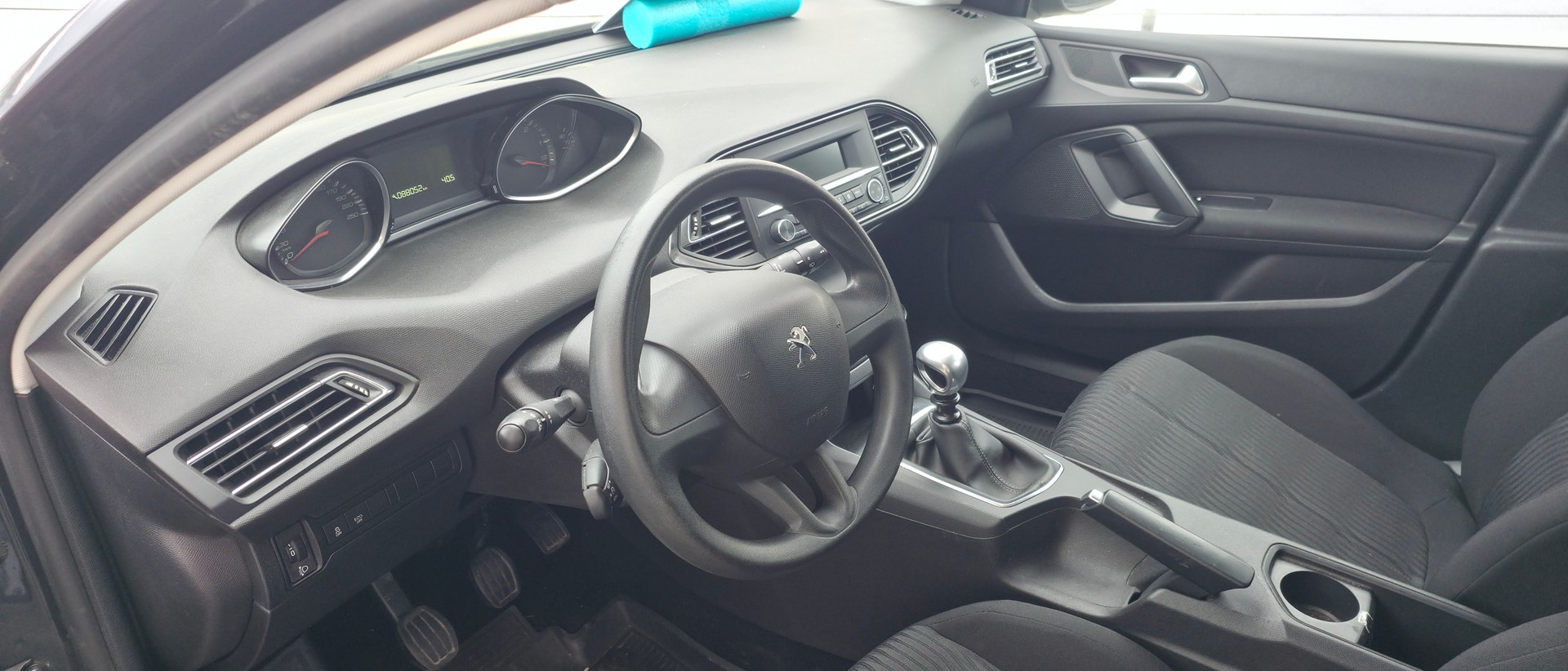 PEUGEOT 308 SW 1.6 BlueHDI Active-image-3