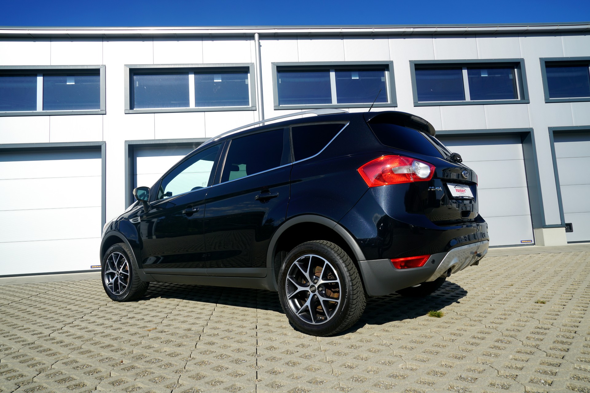 FORD Kuga 2.0 TDCi Carving 4WD PowerShift (CH)-image-1