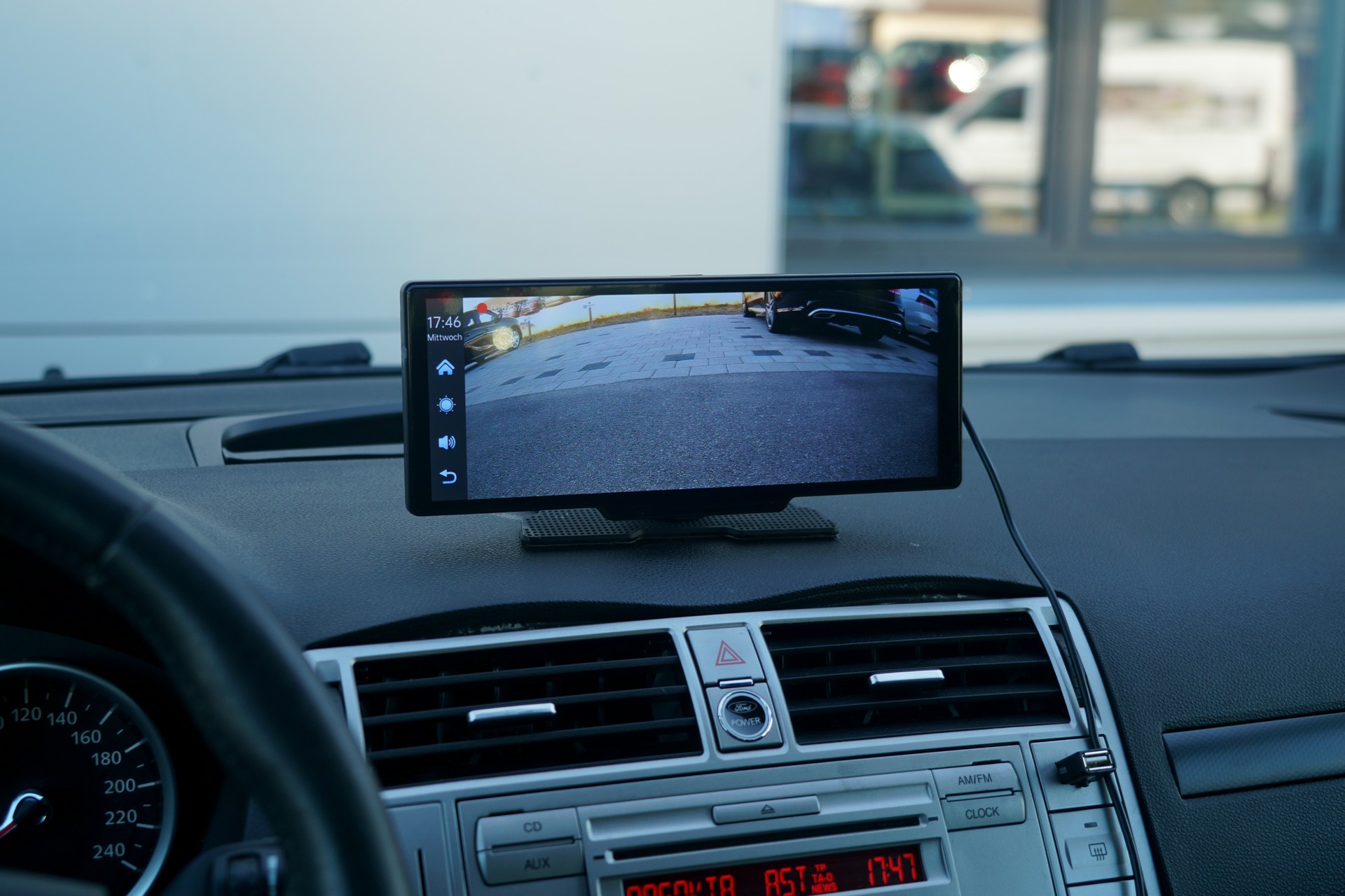 FORD Kuga 2.0 TDCi Carving 4WD PowerShift (CH)-image-6