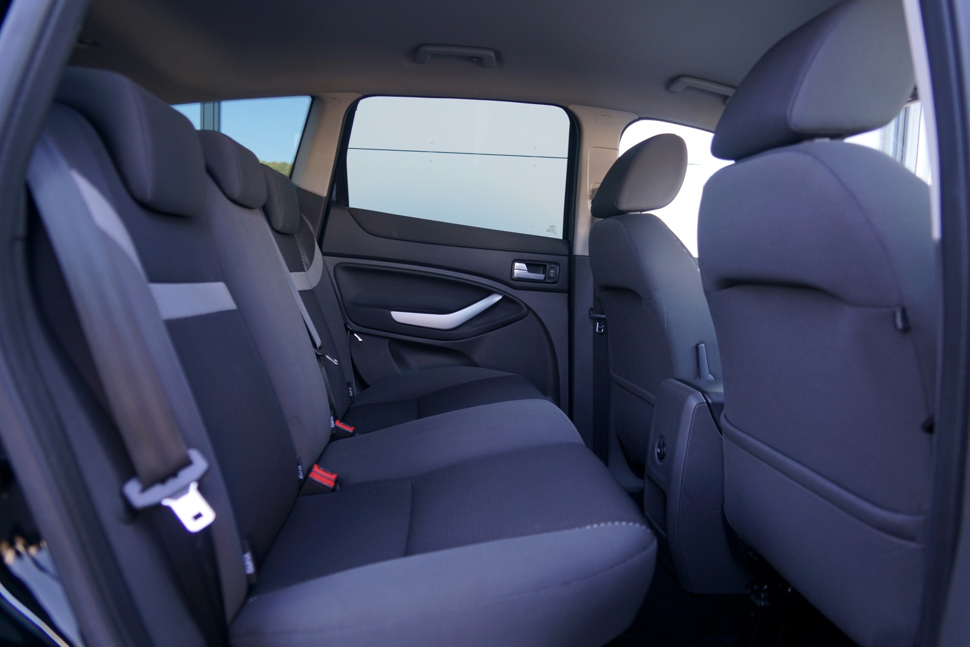 FORD Kuga 2.0 TDCi Carving 4WD PowerShift (CH)-image-12