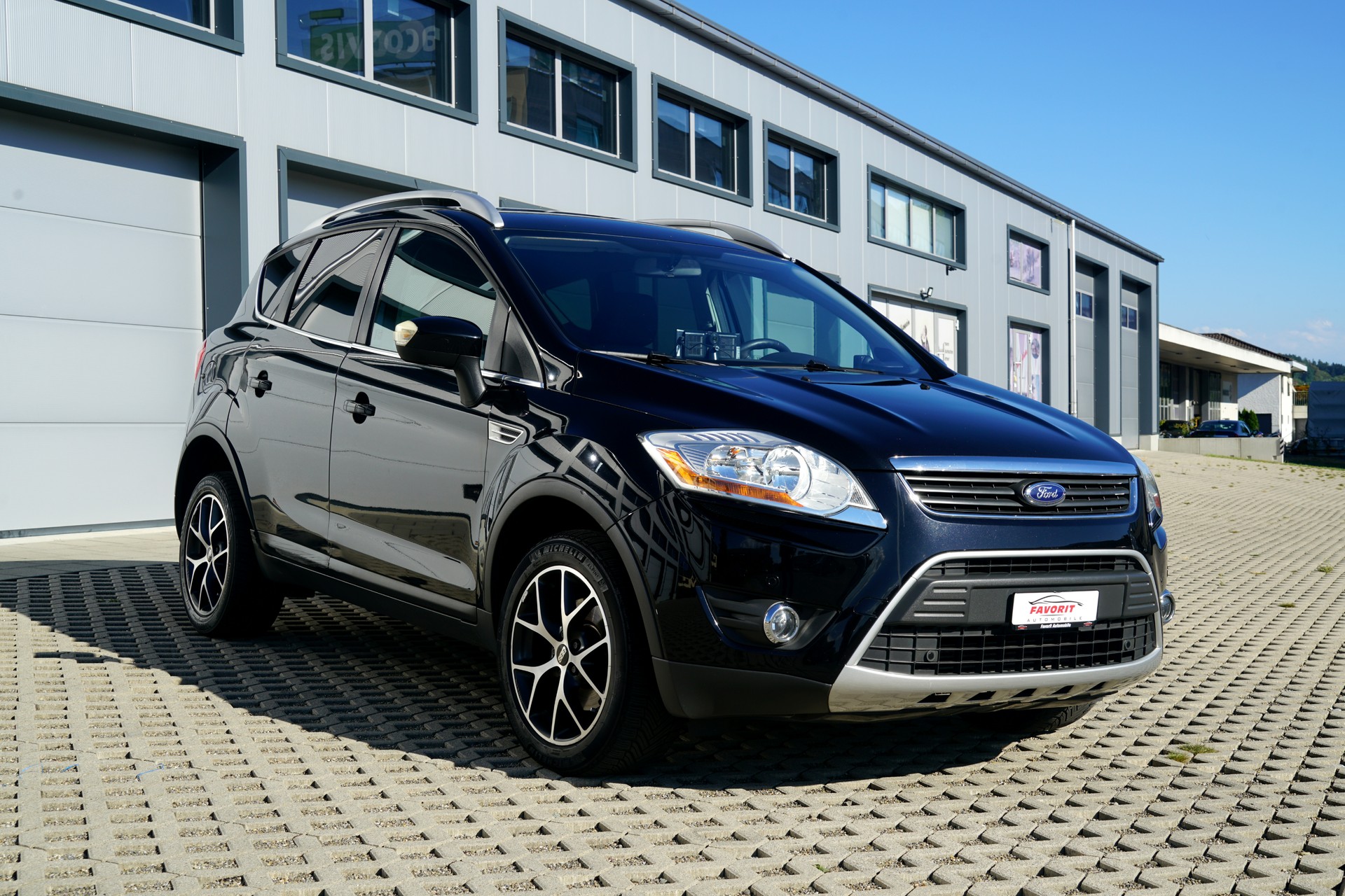 FORD Kuga 2.0 TDCi Carving 4WD PowerShift (CH)-image-0