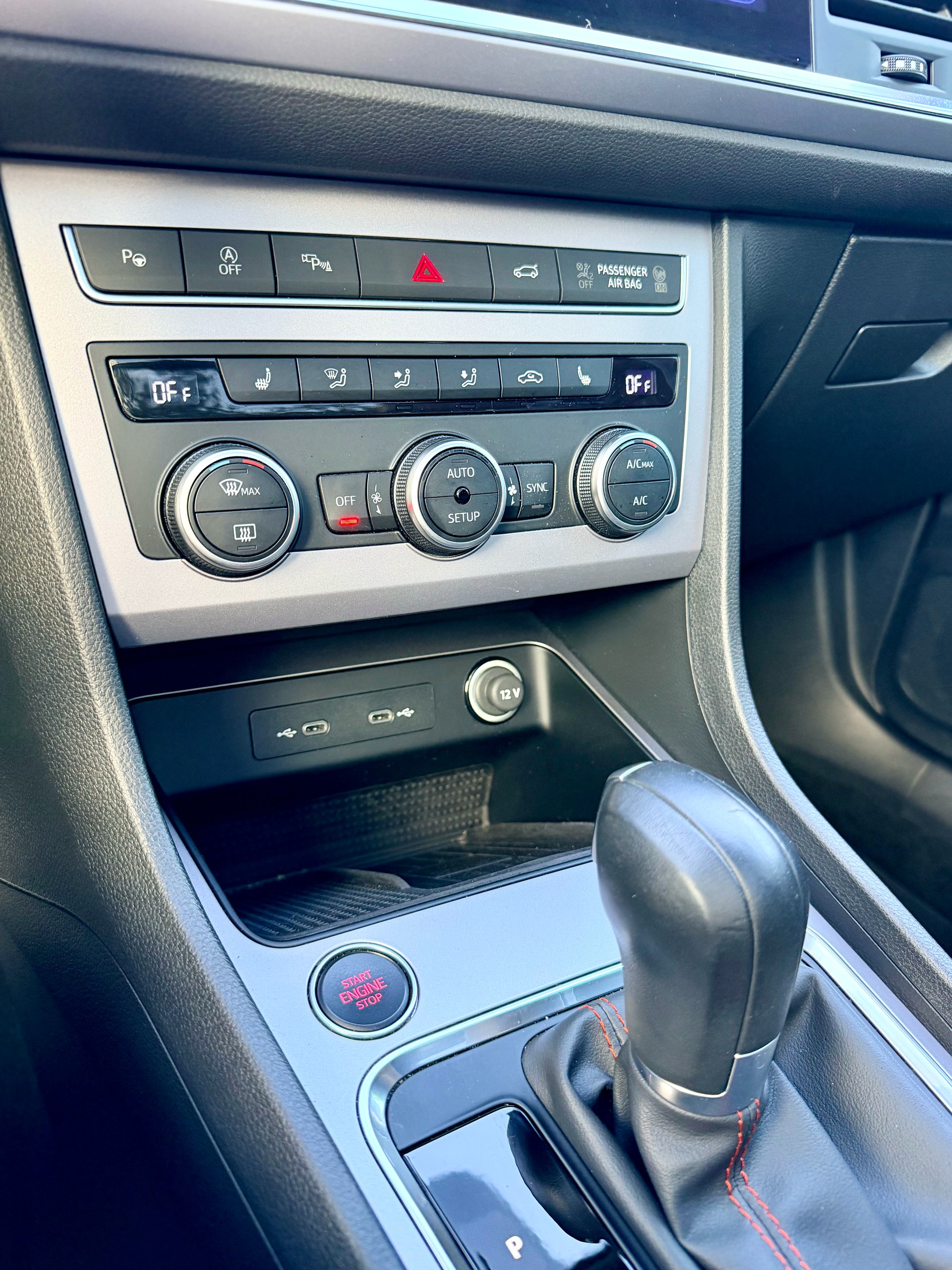 SEAT 1.5 TSI Hola FR DSG-image-5