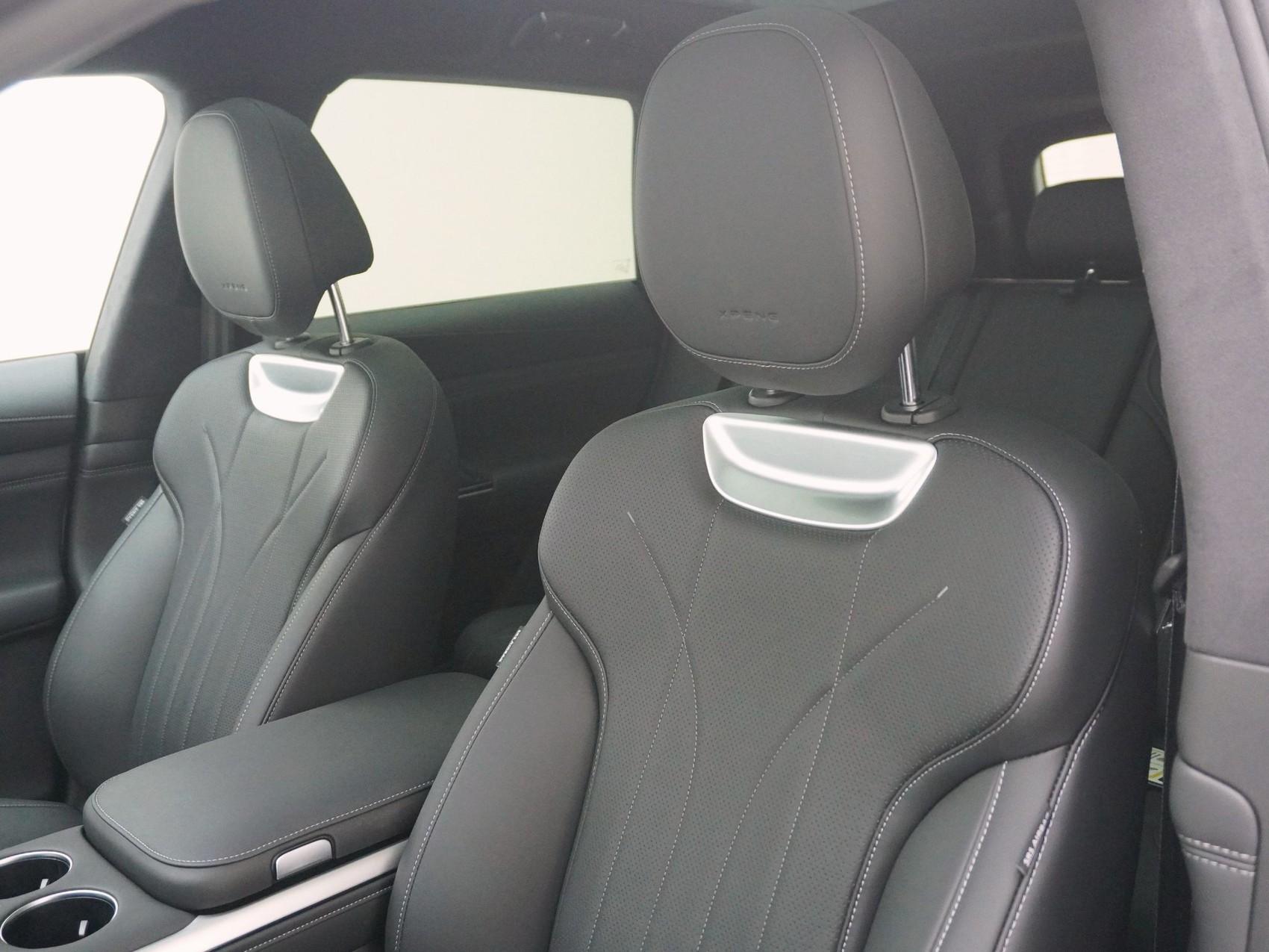 XPENG G9 Performance Black Edition AWD-image-14