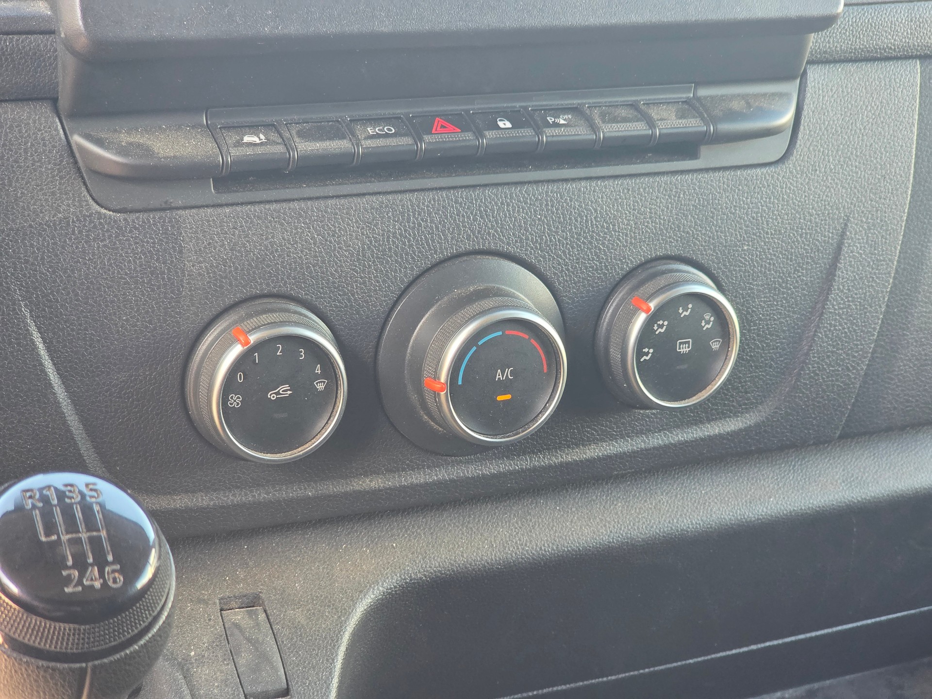 RENAULT MASTER-image-10