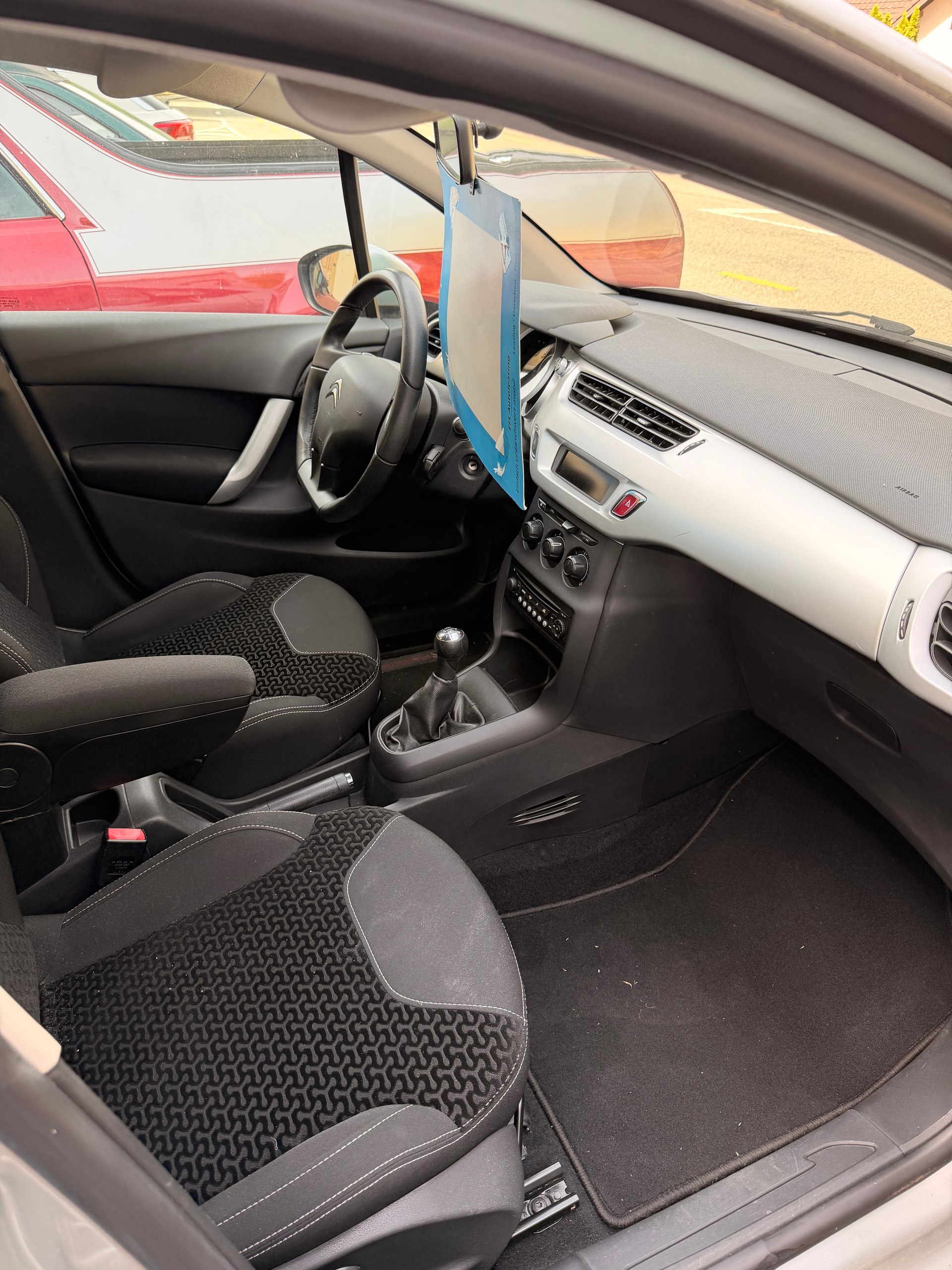 CITROEN C3 1.4i 16V Chic-image-10