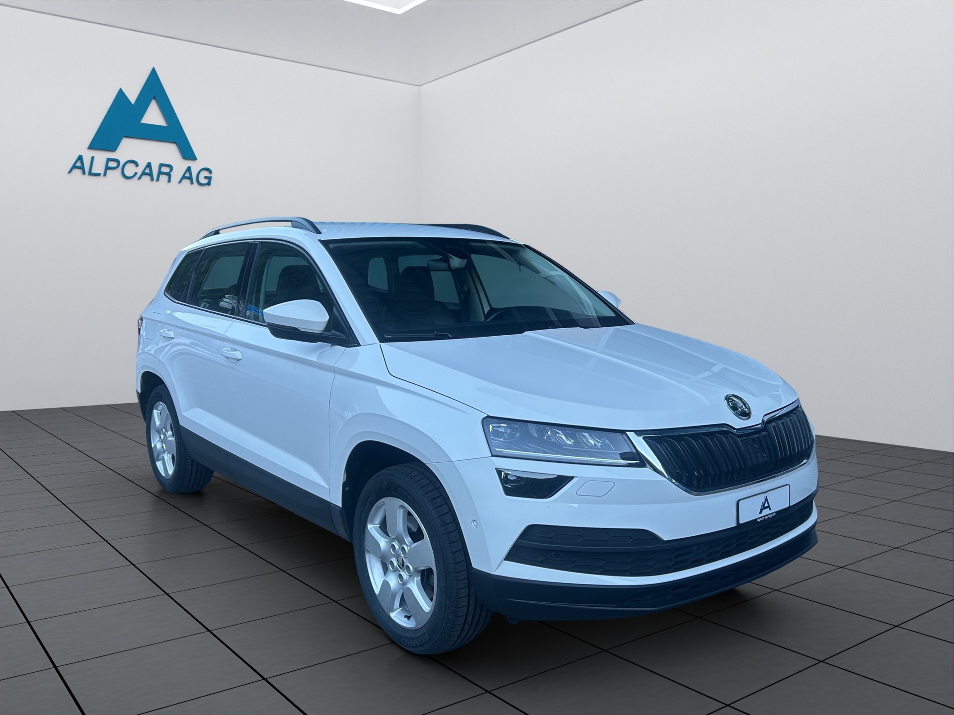 SKODA Karoq 2.0 TDI CR Style 4x4 DSG-image-8