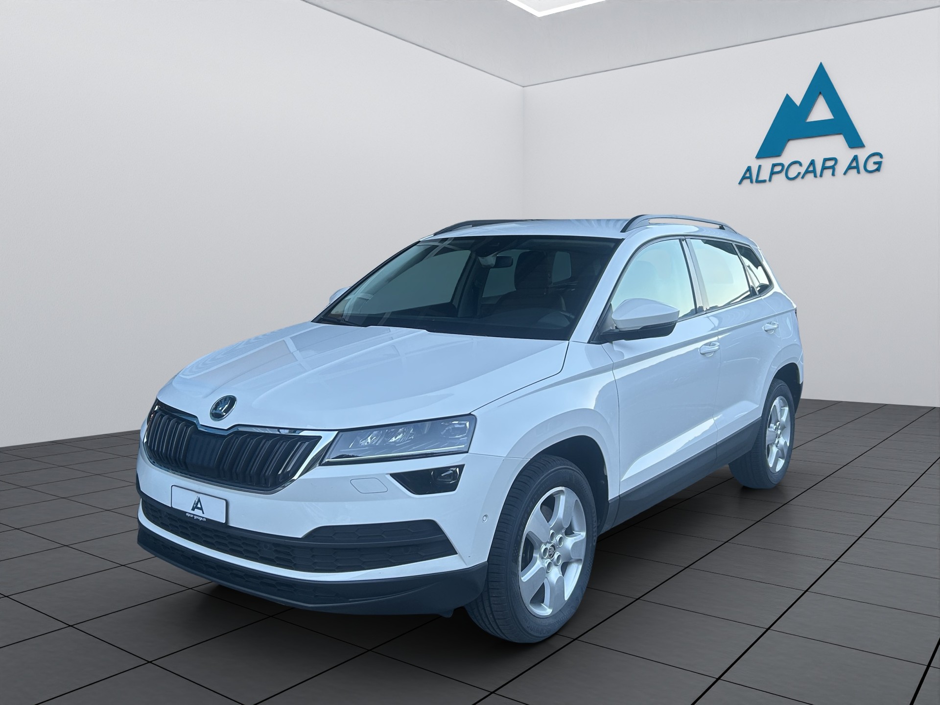SKODA Karoq 2.0 TDI CR Style 4x4 DSG-image-2